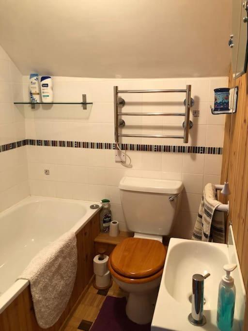 Lavender Cottage, 3 School Road, Clun, Shropshire view 5
