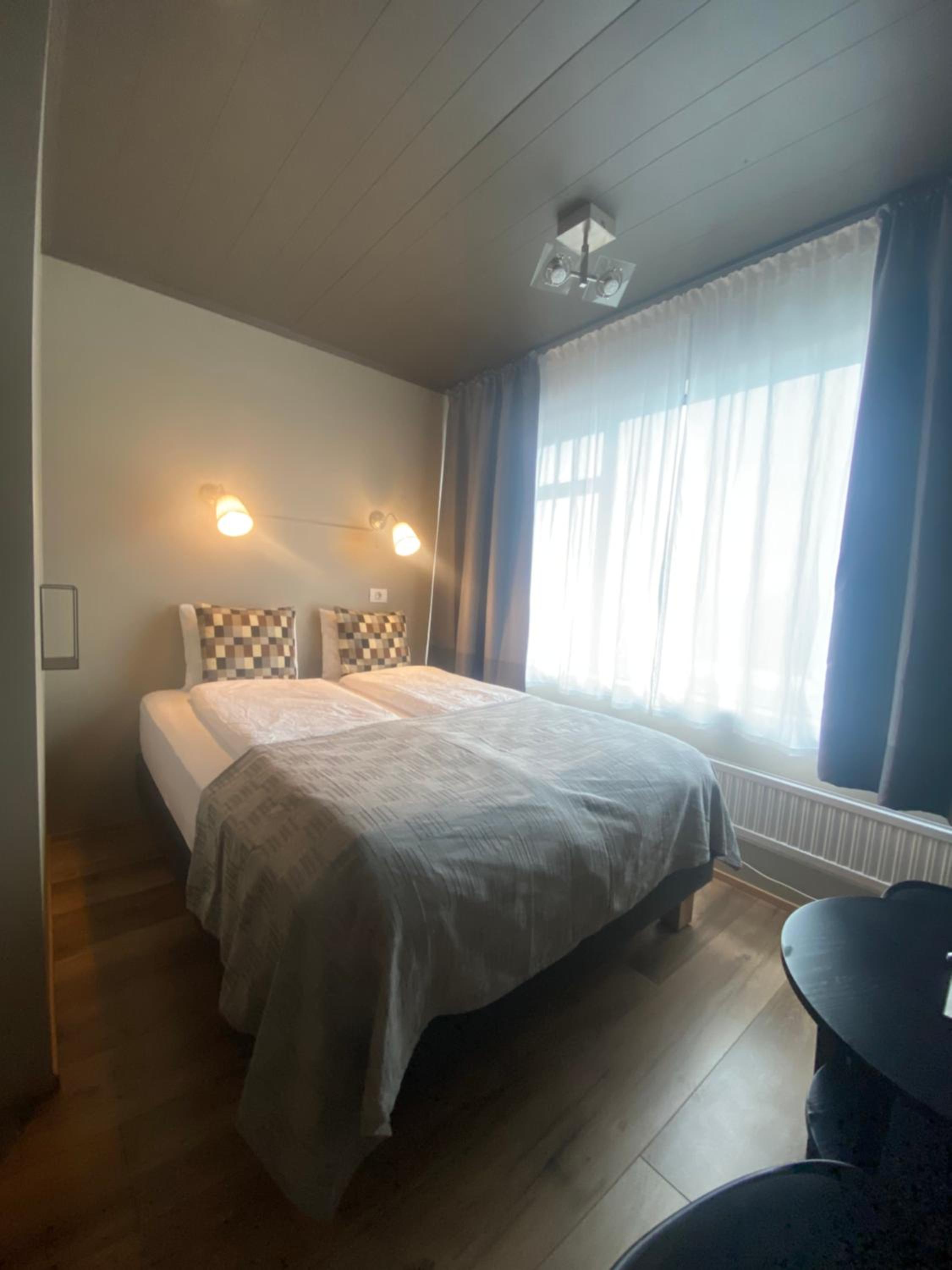 North West Restaurant & Guesthouse