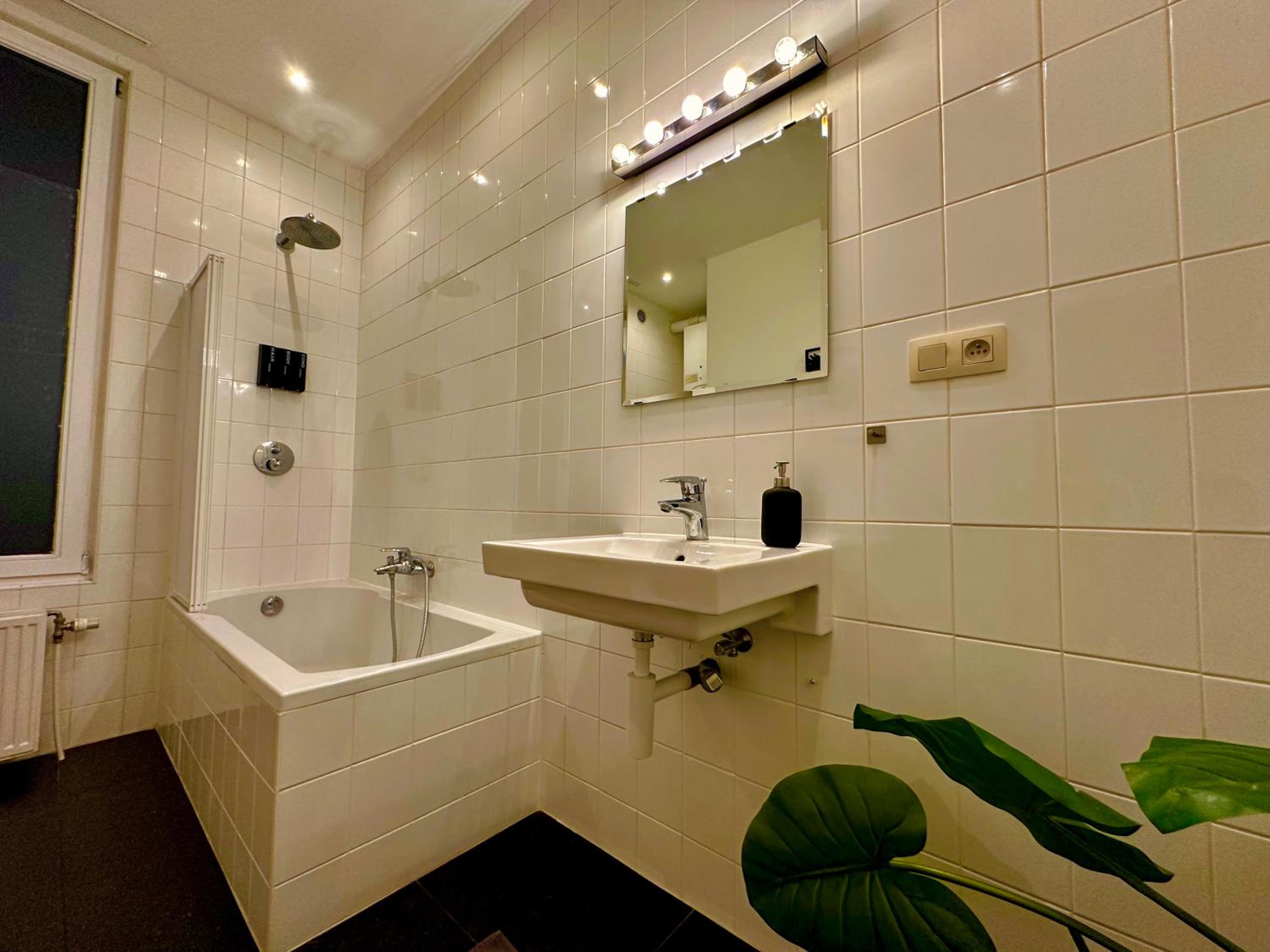 Luxury Suites Museum by Rikas Hotels