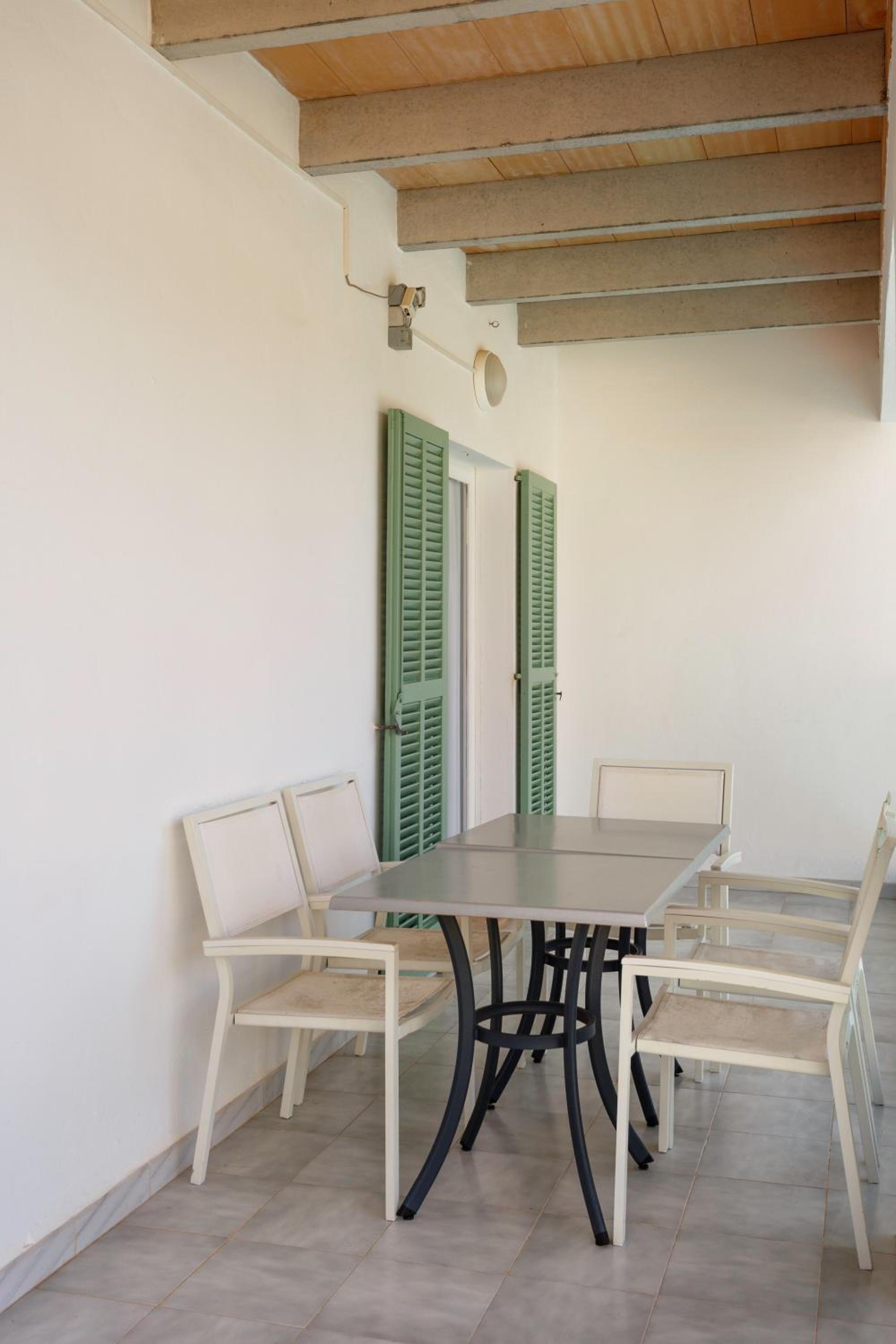 FERRERA SUITES