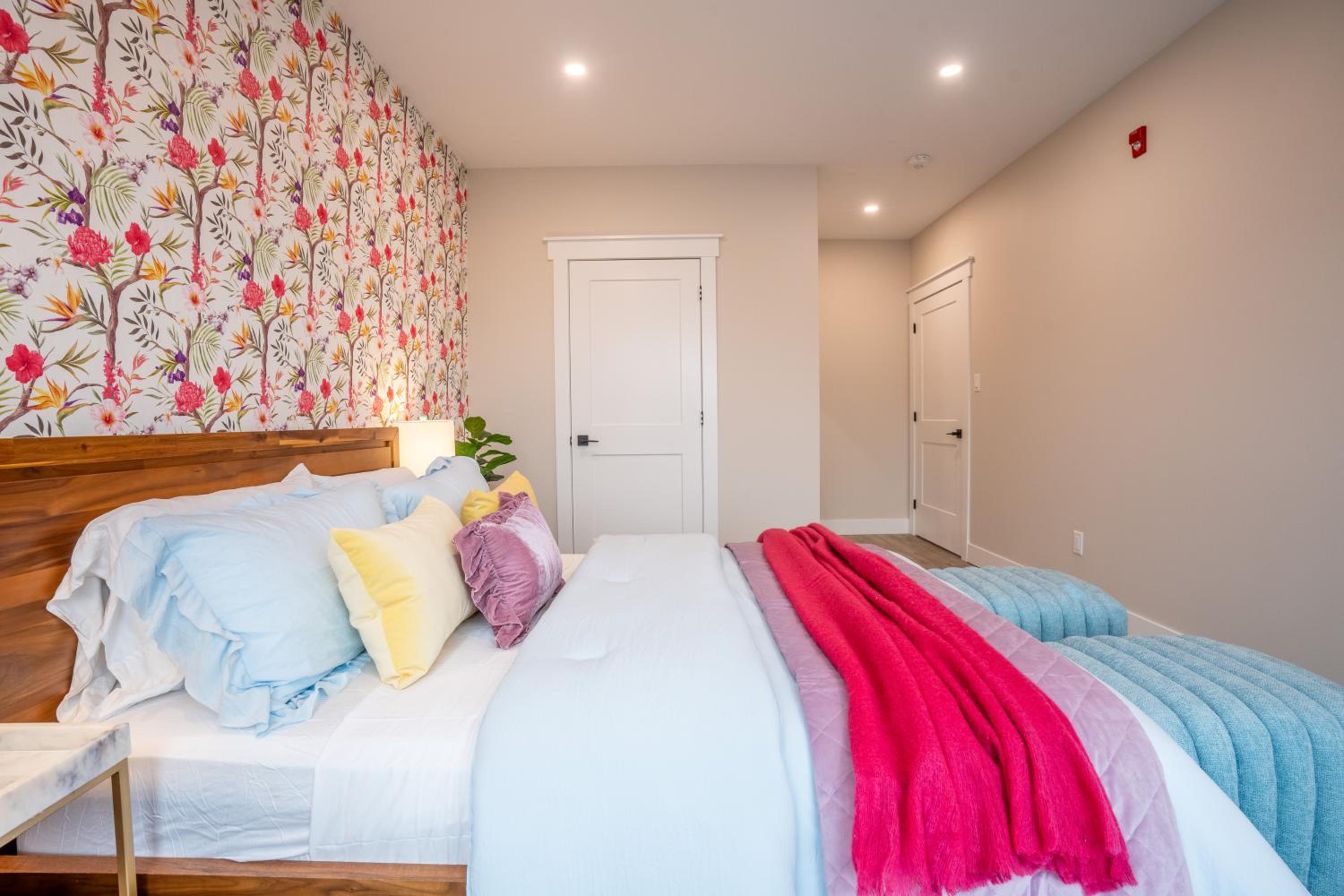 Brand New! 2 Bedroom Luxury Condo
