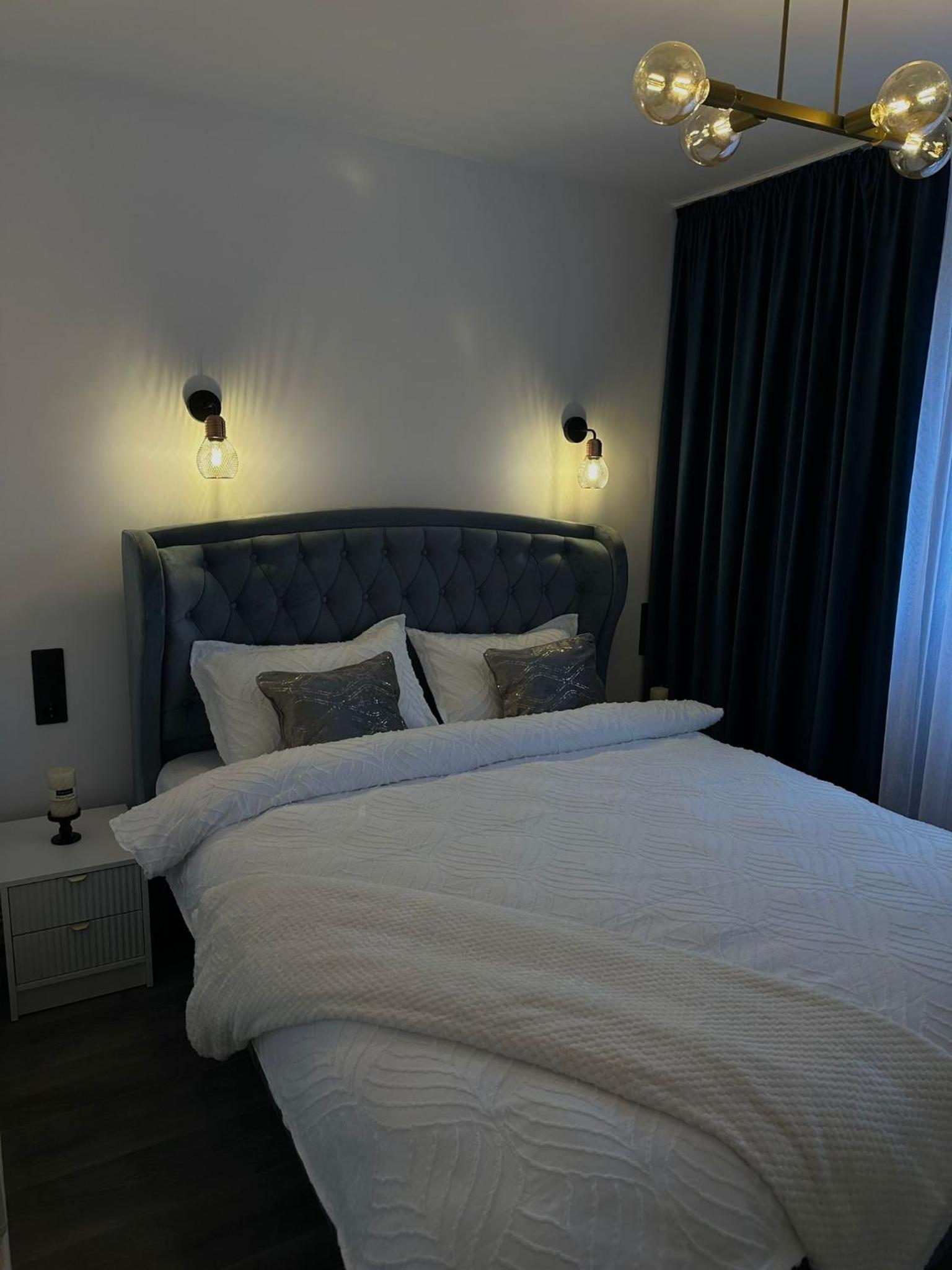 Evelyn Apartment