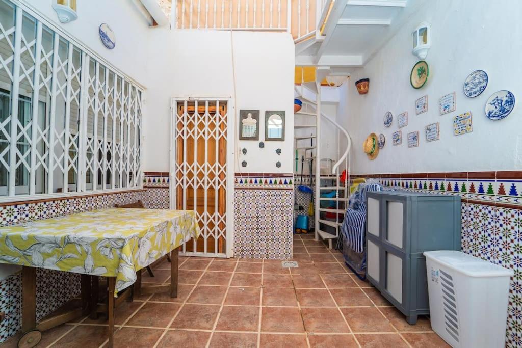 Quaint Vintage House near the Beach in Villajoyosa