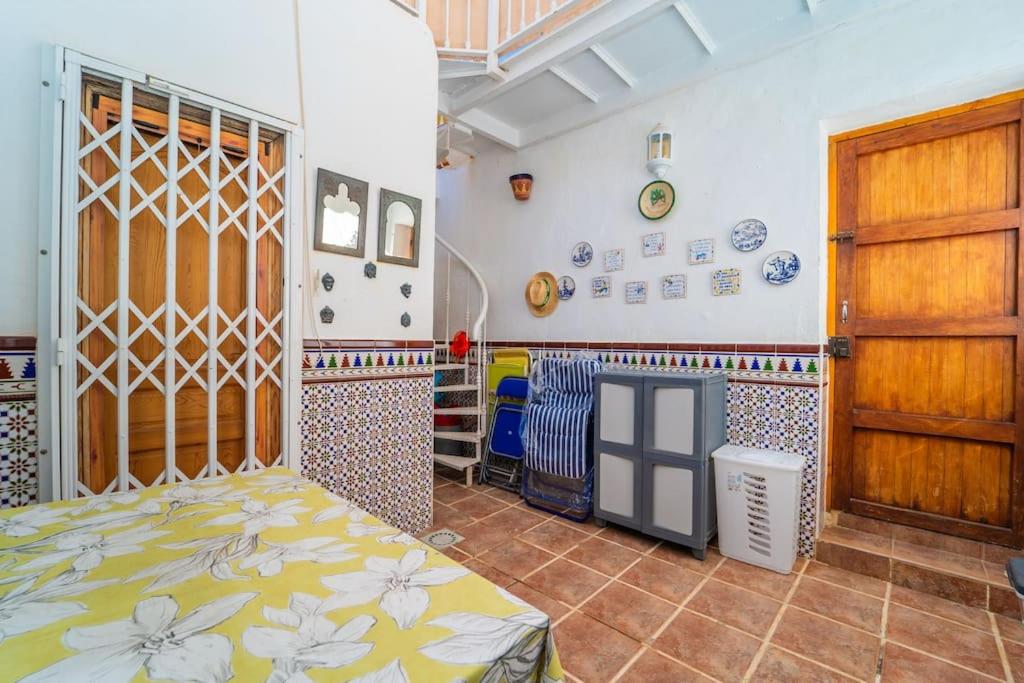 Quaint Vintage House near the Beach in Villajoyosa