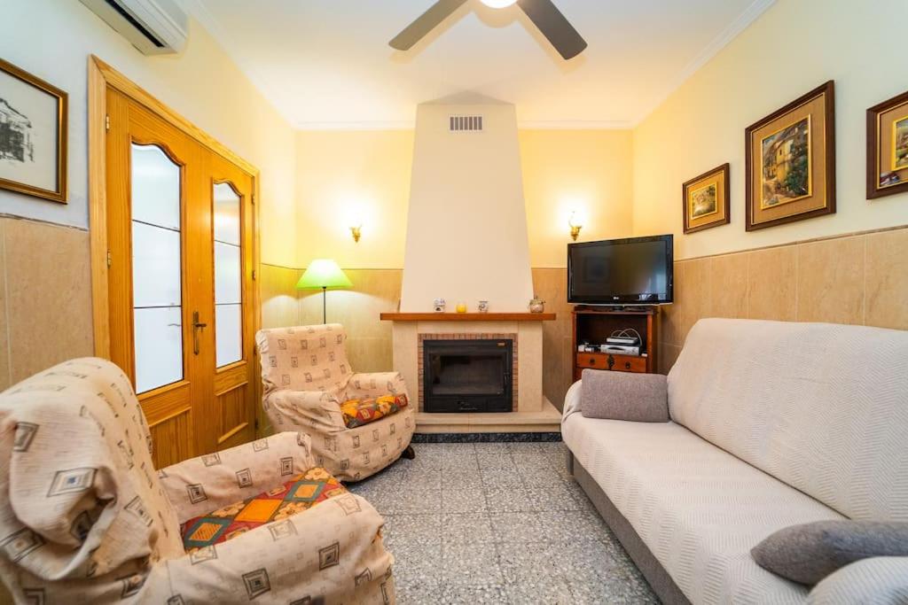 Quaint Vintage House near the Beach in Villajoyosa