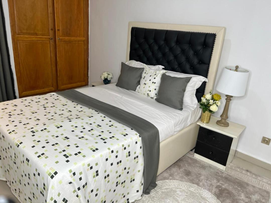 VIP Wohnung Ndogbong