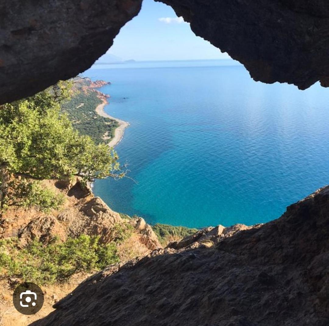 Villa Agasi piscina e vista mare