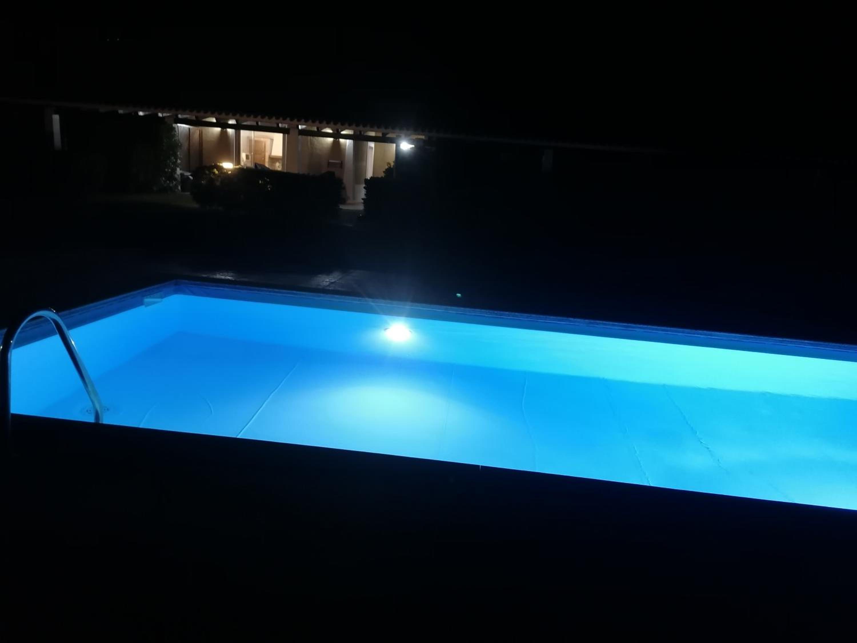 Villa Agasi piscina e vista mare