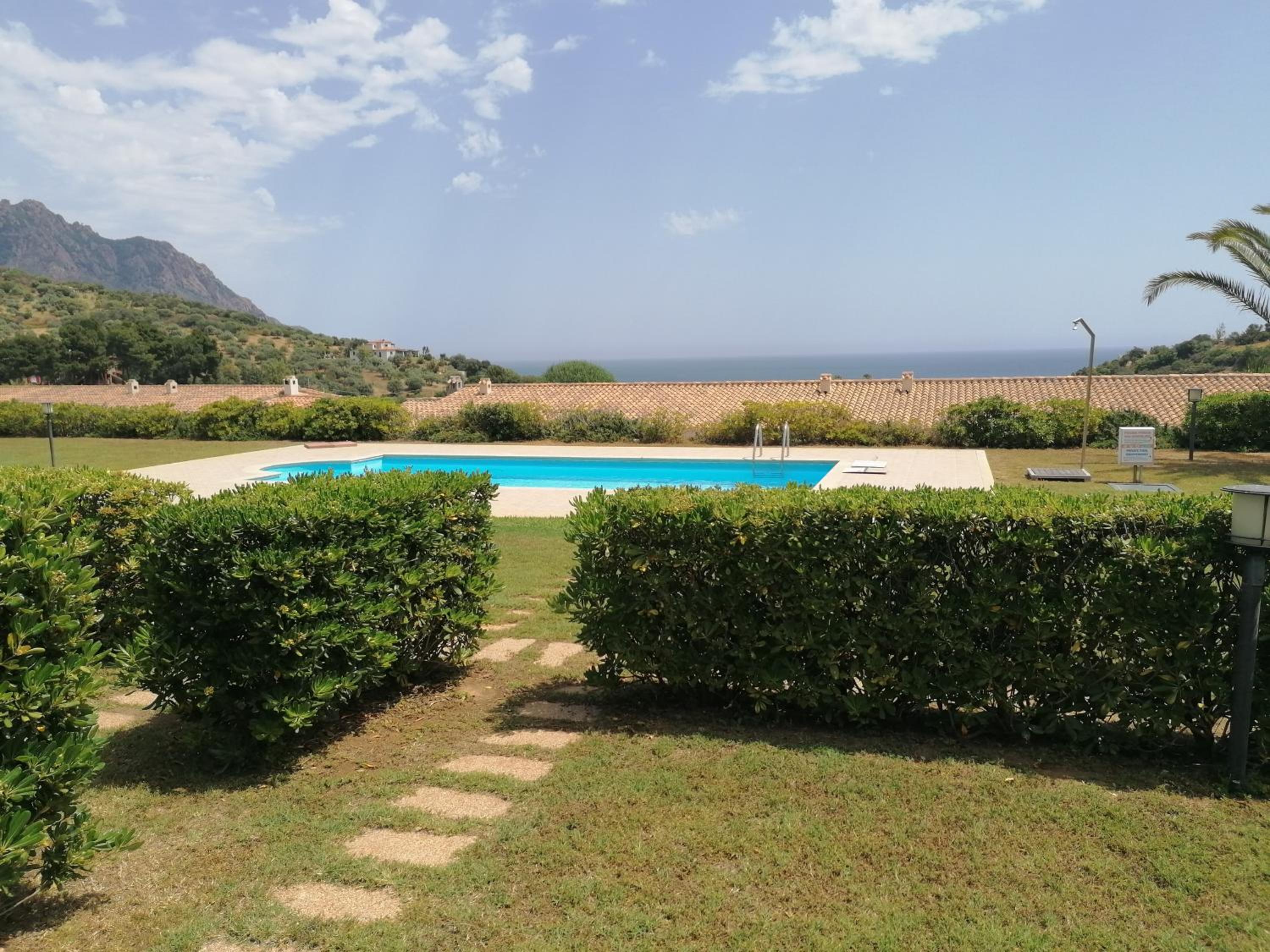 Villa Agasi piscina e vista mare
