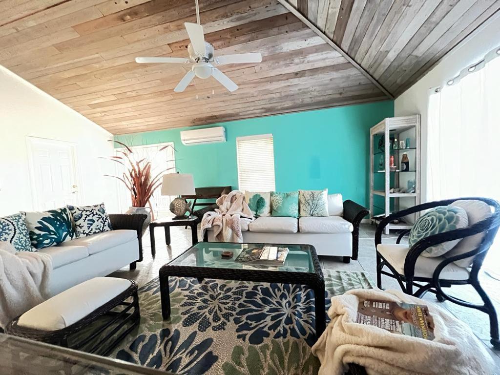 A'Viva Grace Bay - Alta3