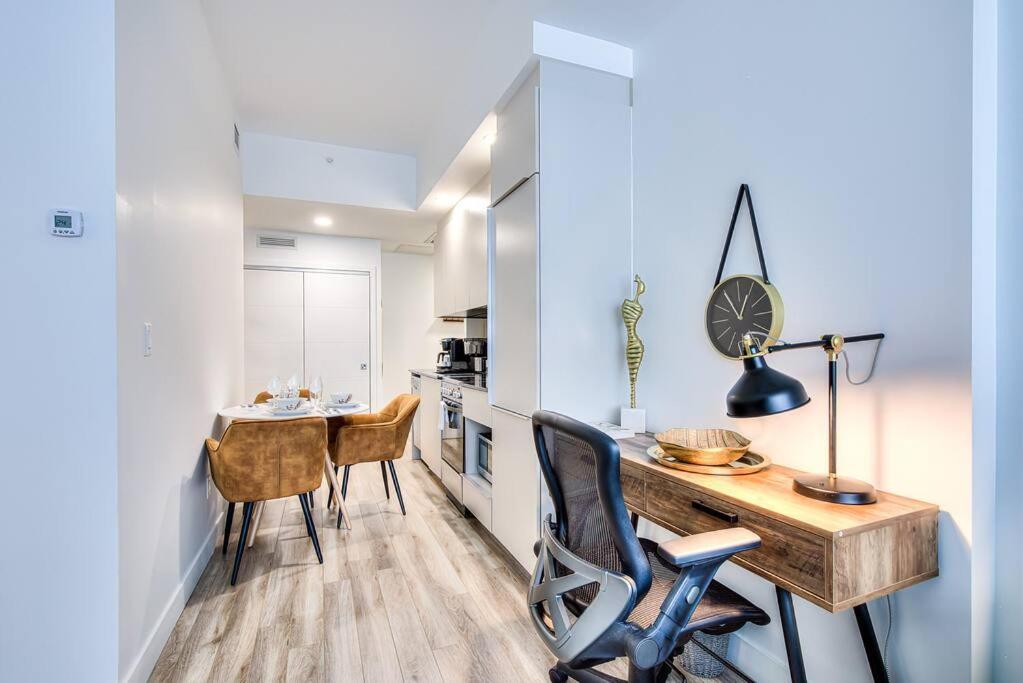 Executive Suite Corporate stays Heart of Downtown