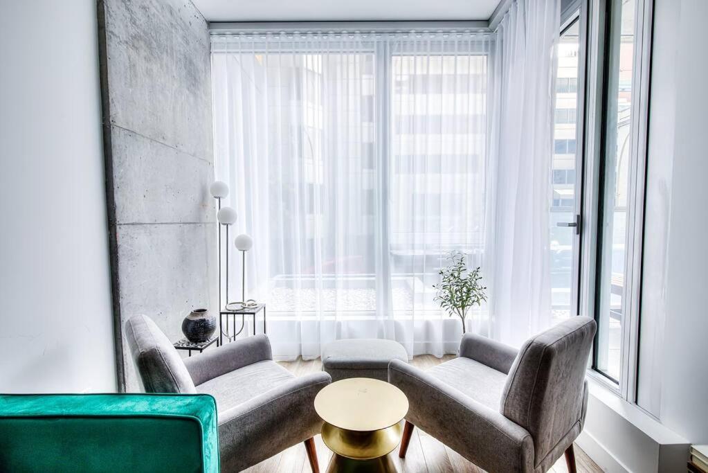 Executive Suite Corporate stays Heart of Downtown