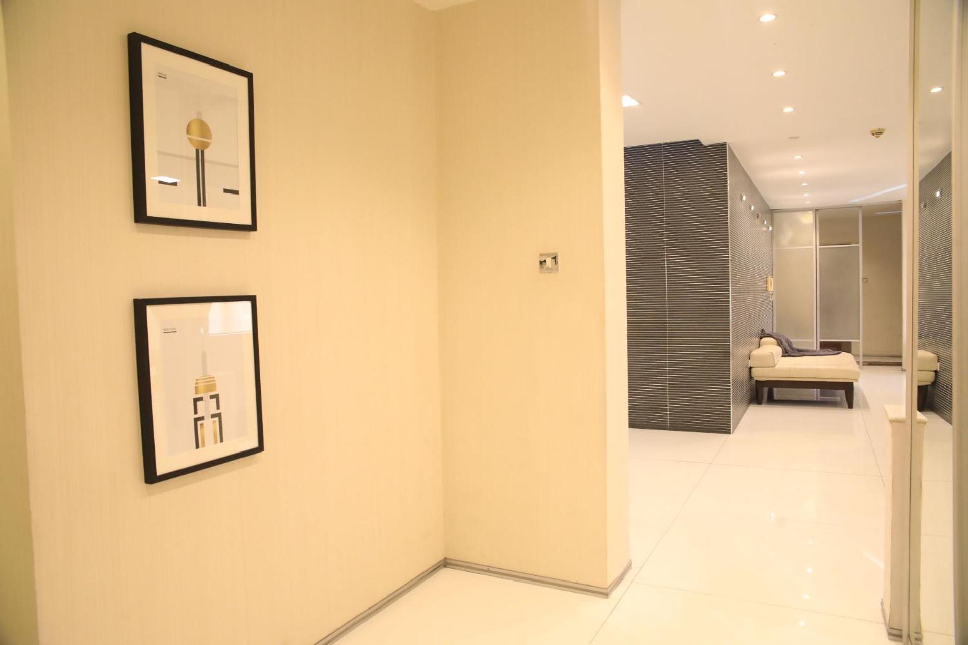 Impeccable 3-Bed luxury Apartment in ikoyi Lagos view 3