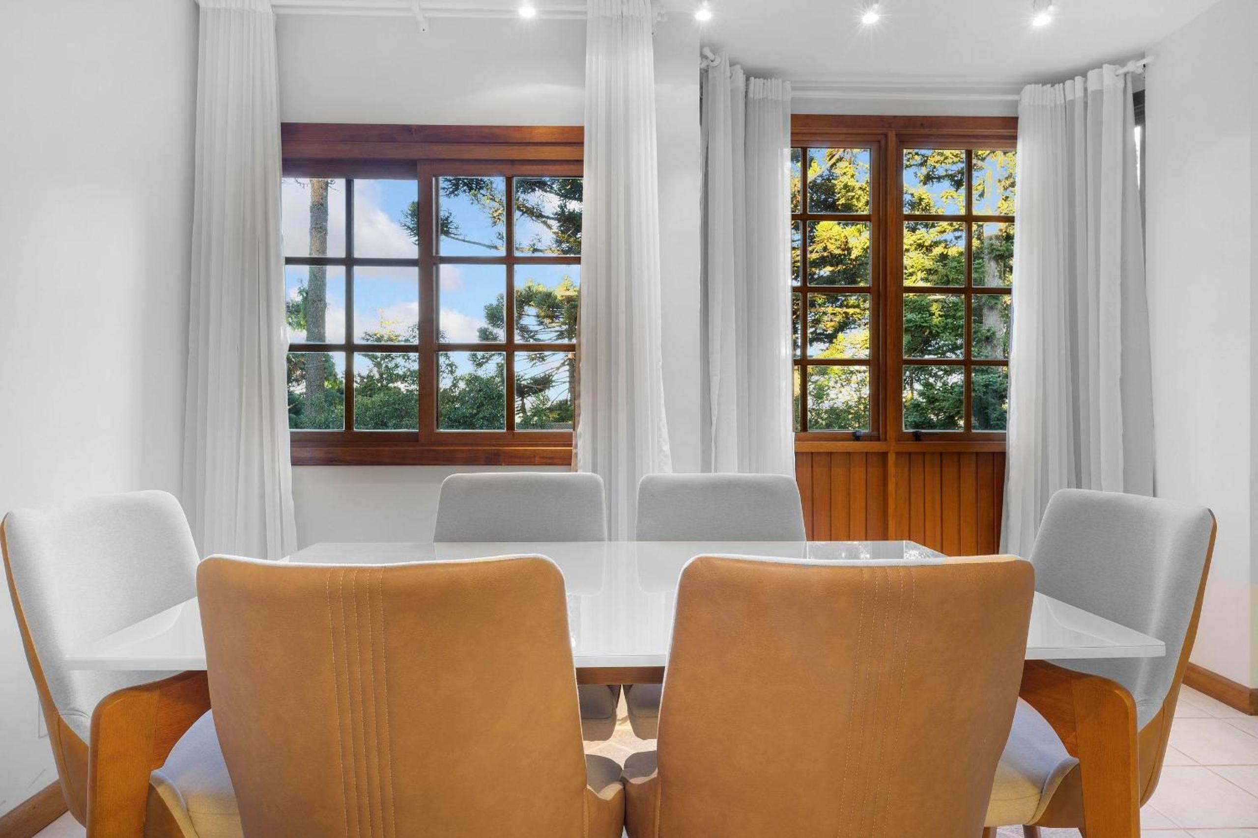 Bosque de Viena Duplex by Achei Gramado