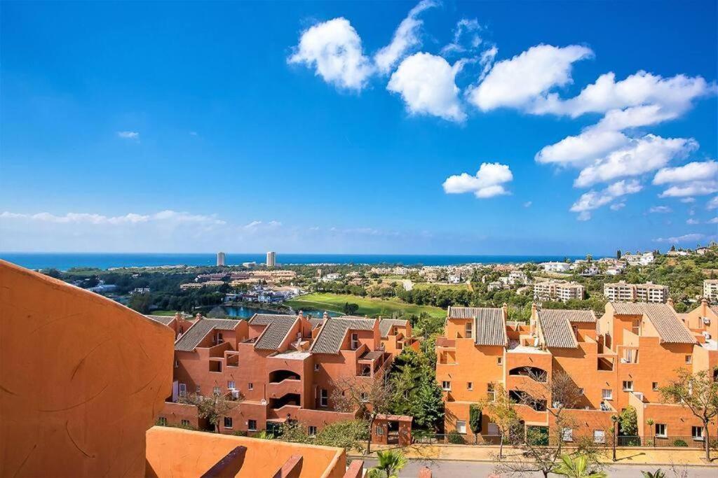 Marbella Los Lagos de Santa Maria Golf
