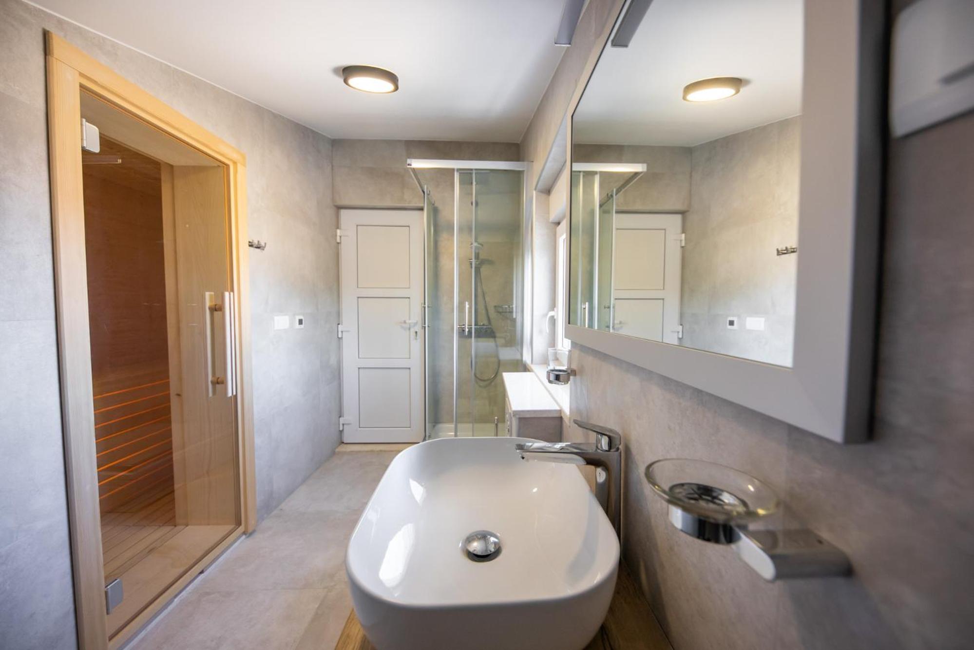 Villa Esquel - Beachfront, heated pool view 3