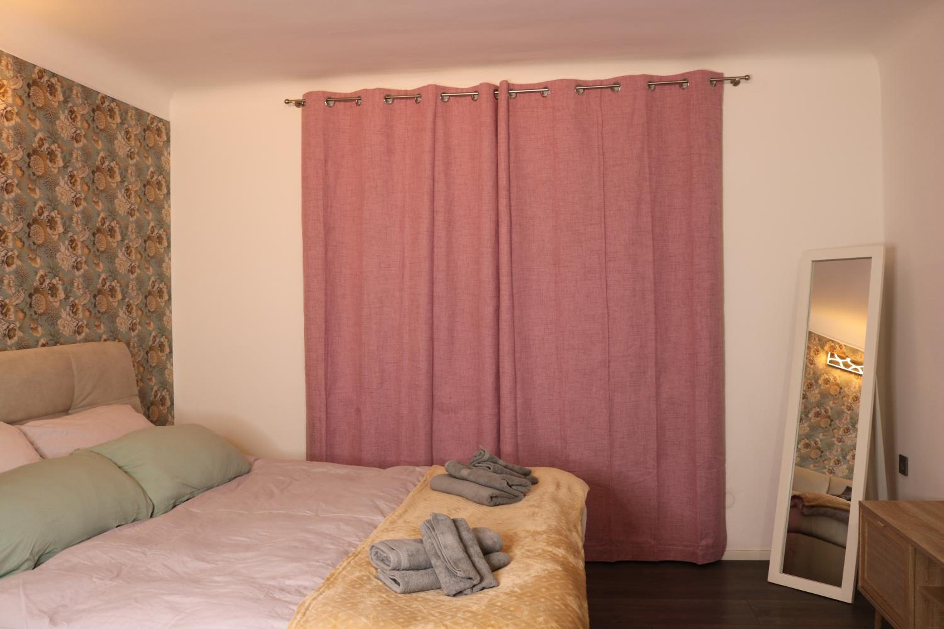 Philux City Apartment