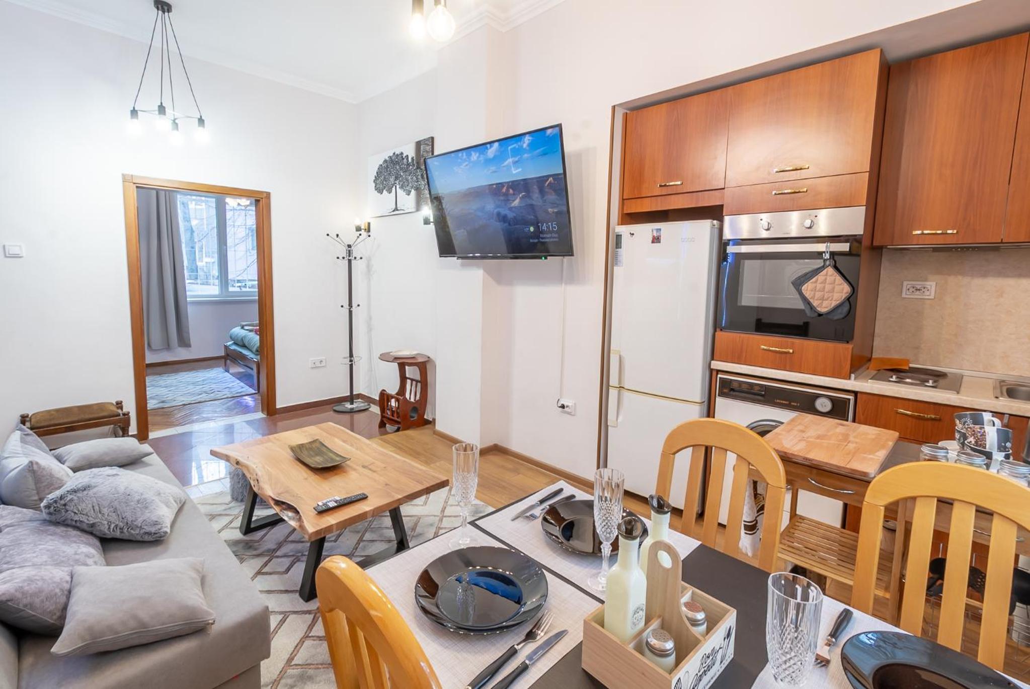 Vintage Home by NDK and Vitosha Blvd with Free Secured Parking