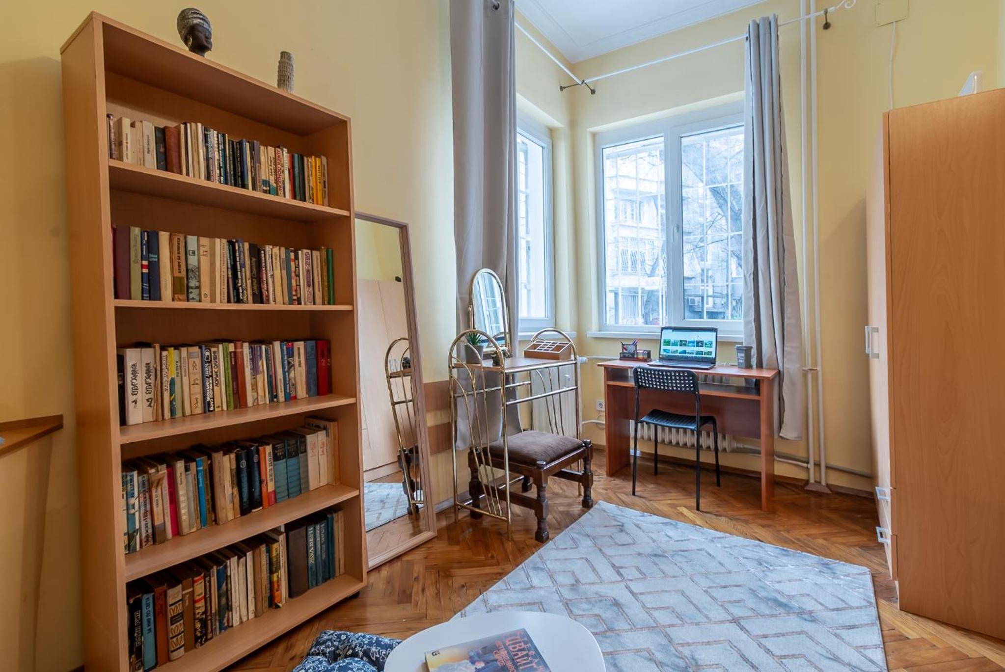 Vintage Home by NDK and Vitosha Blvd with Free Secured Parking