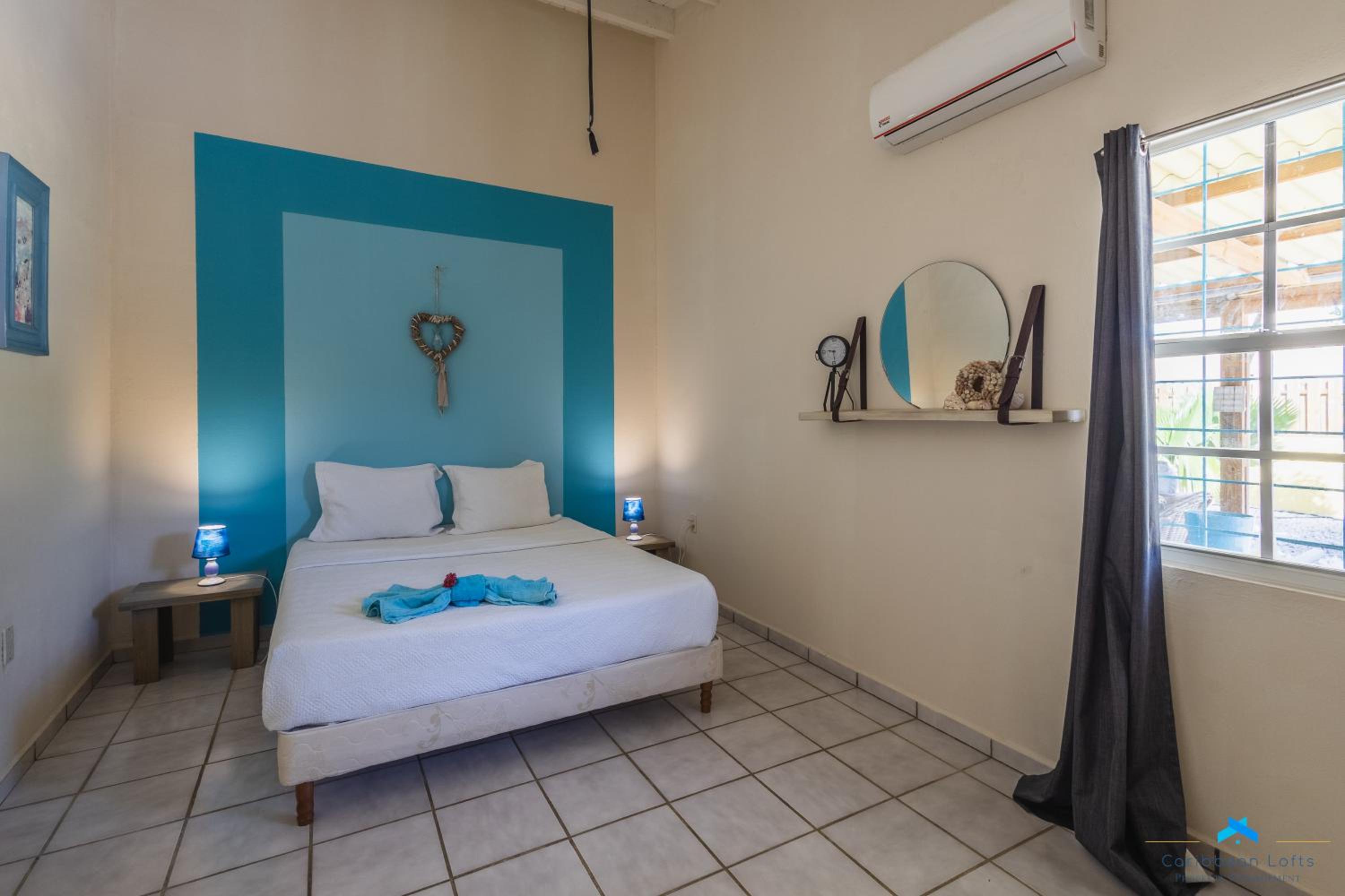 Caribbean Vibes / 2 bedroom house with big terrace