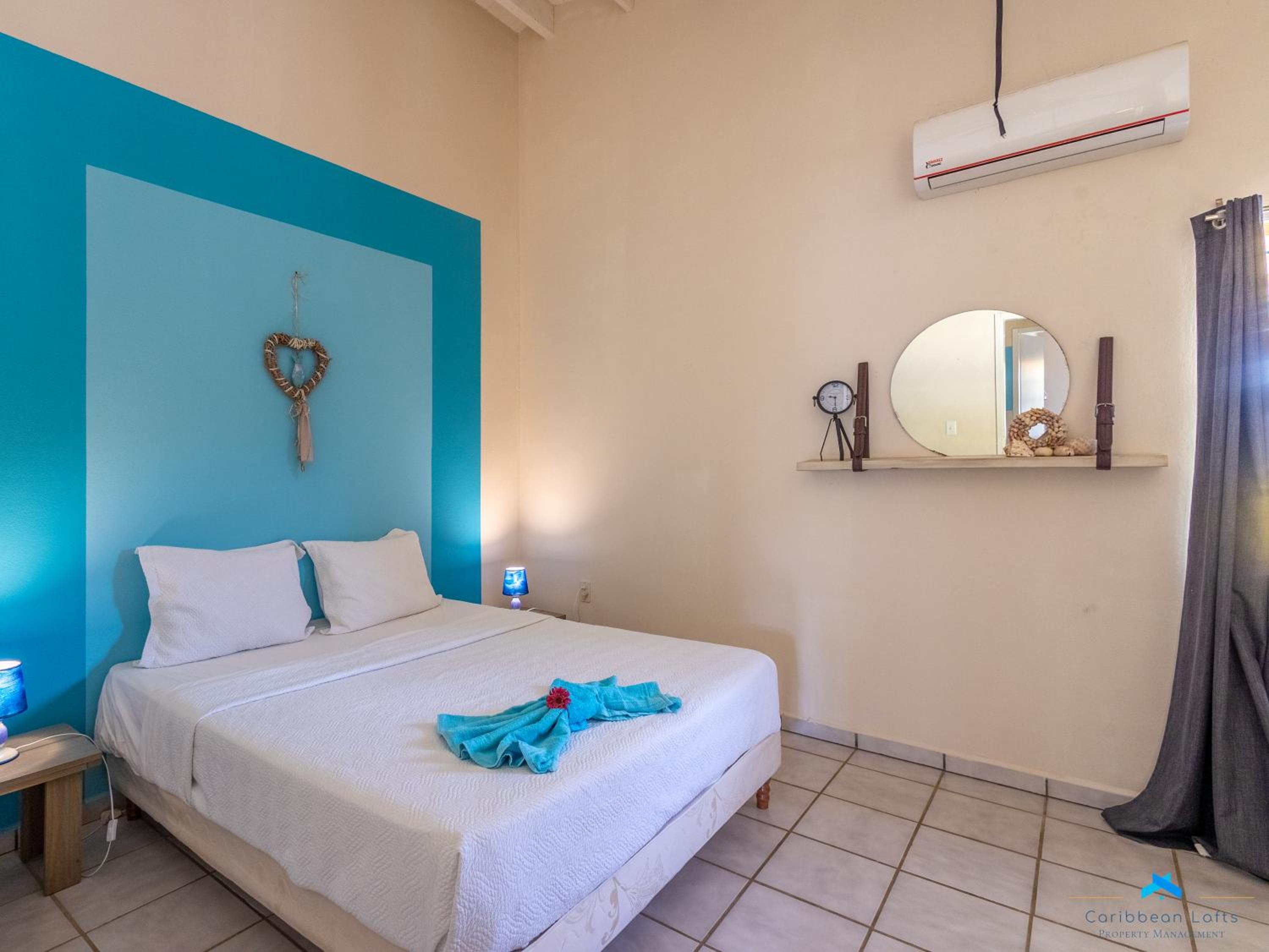 Caribbean Vibes / 2 bedroom house with big terrace