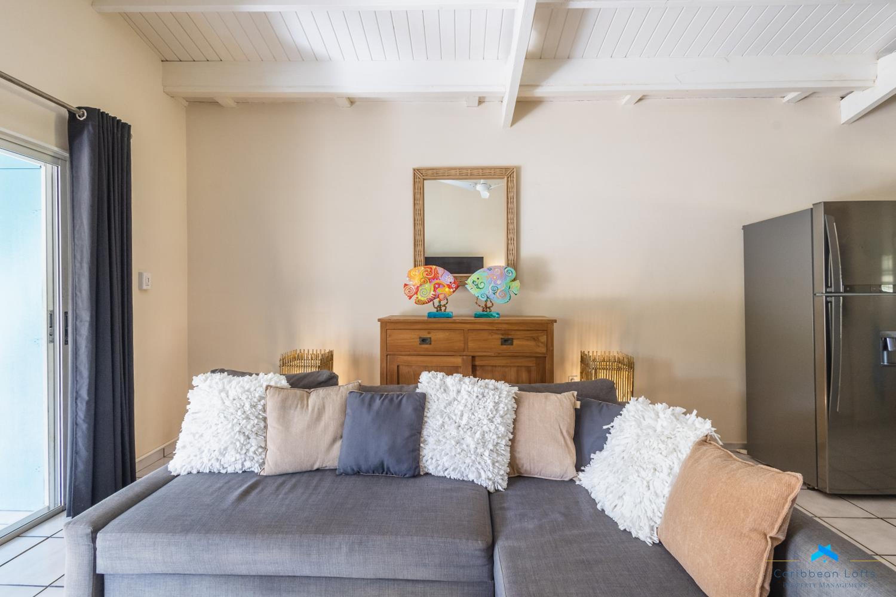 Caribbean Vibes / 2 bedroom house with big terrace