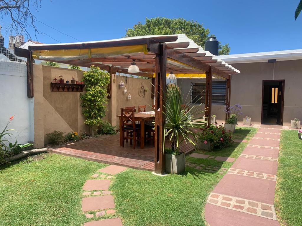 La casita de Sue solo para familias reserva solo con seña