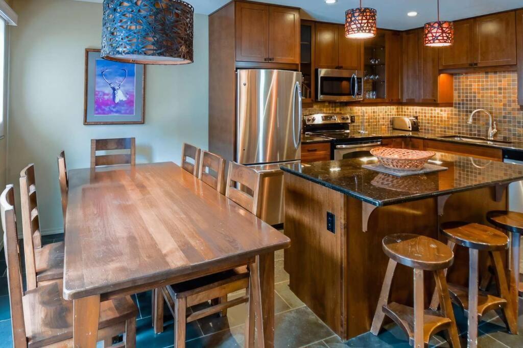 Fernie Vacations - Thunder Ridge Chalet by Fernie Lodging Company - Property Image 10