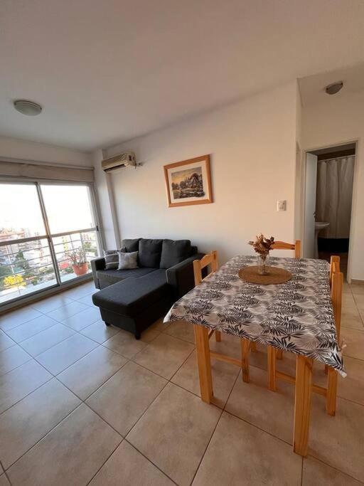 Departamento céntrico completo