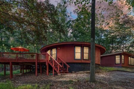 Woodland cabin w hot tub & fire pit view 3