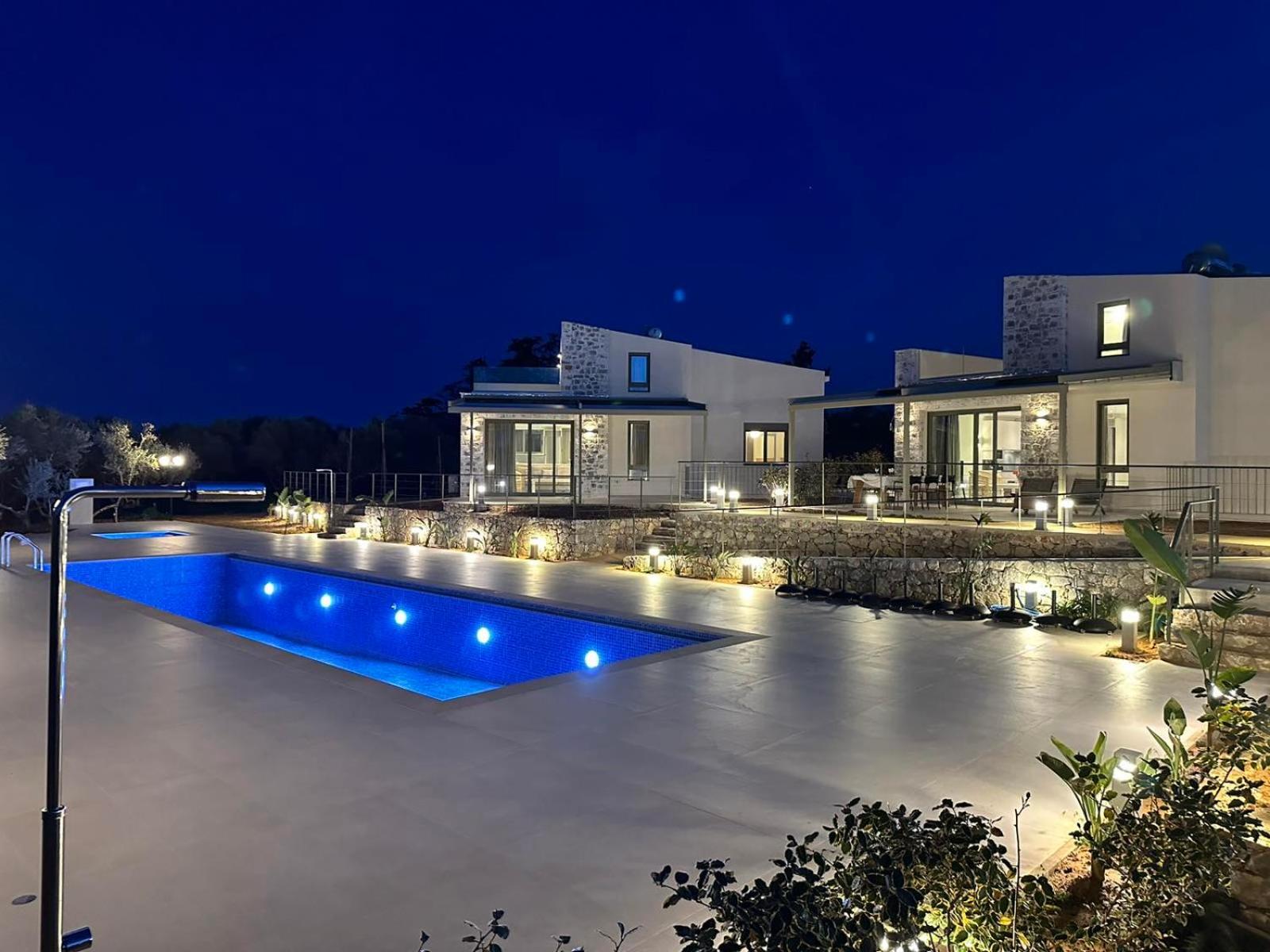Mitos Villas