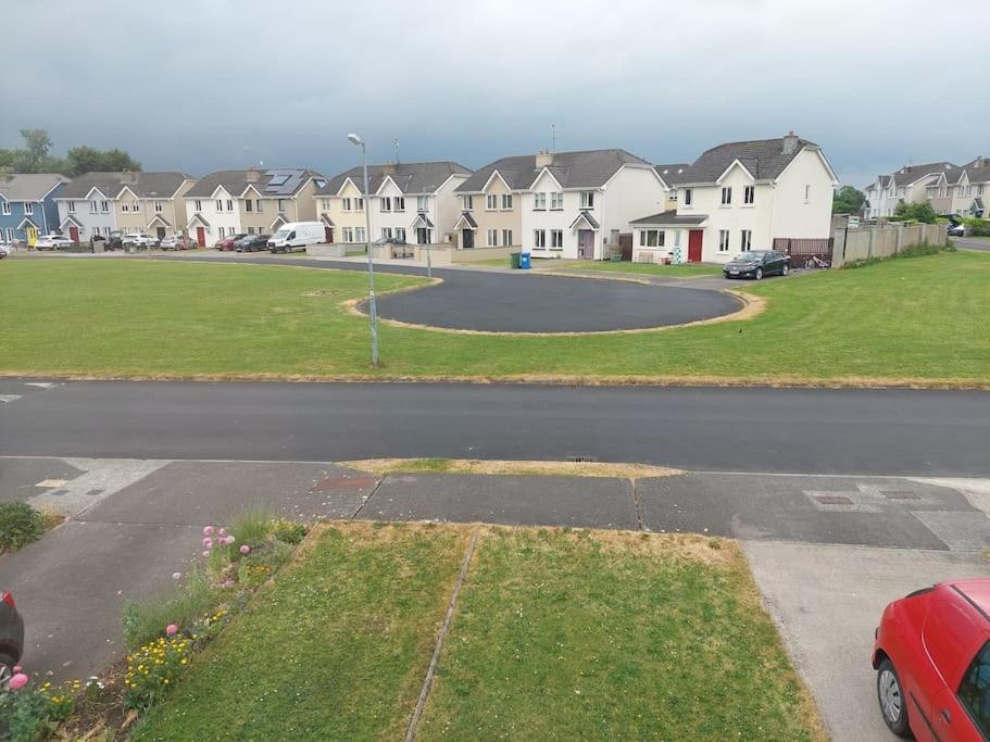 3 bed semi-detached house in a quite estate view 2