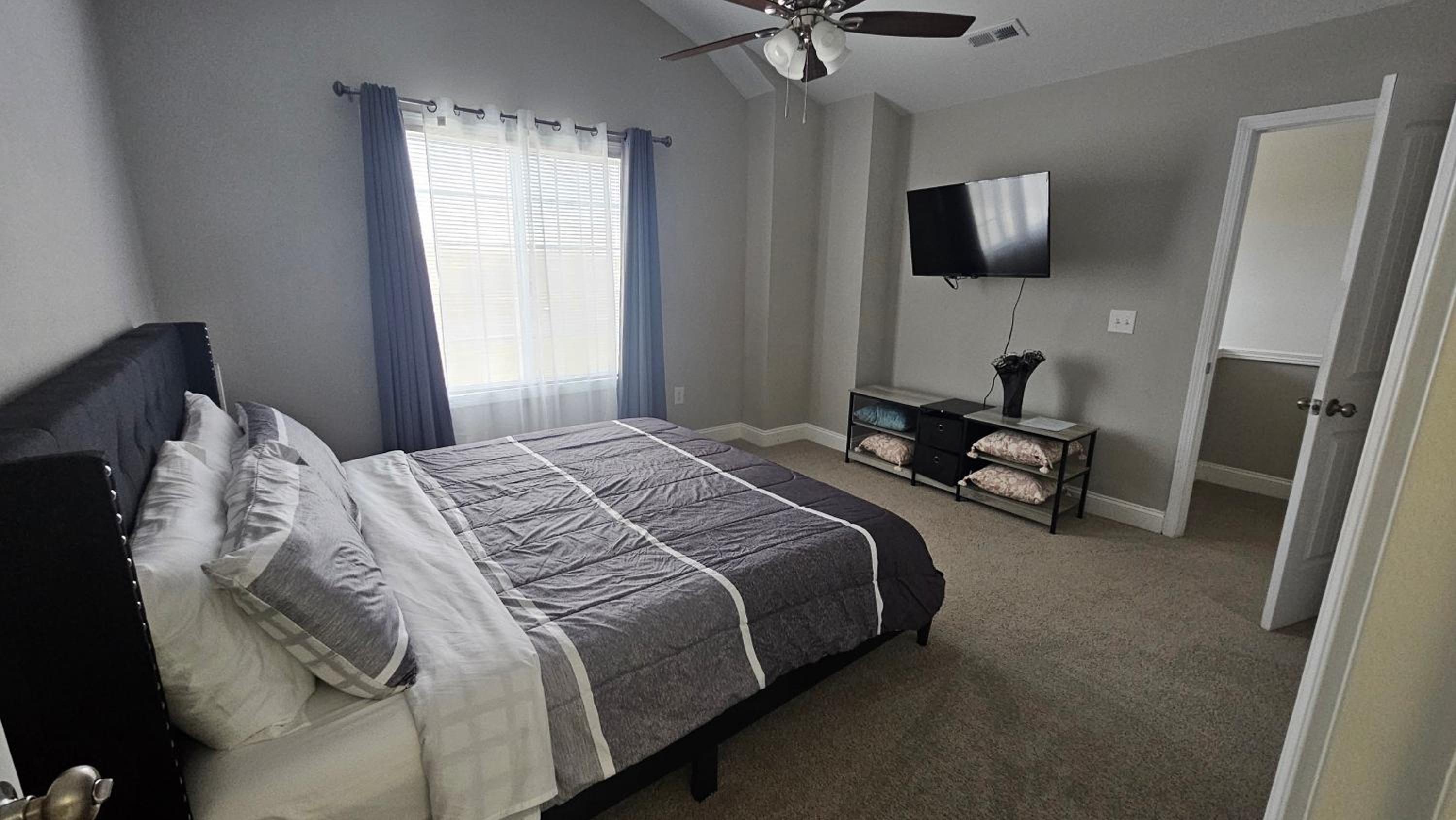 Spacious 3-Bedroom Modern Home Near CLT Motor Speedway view 3