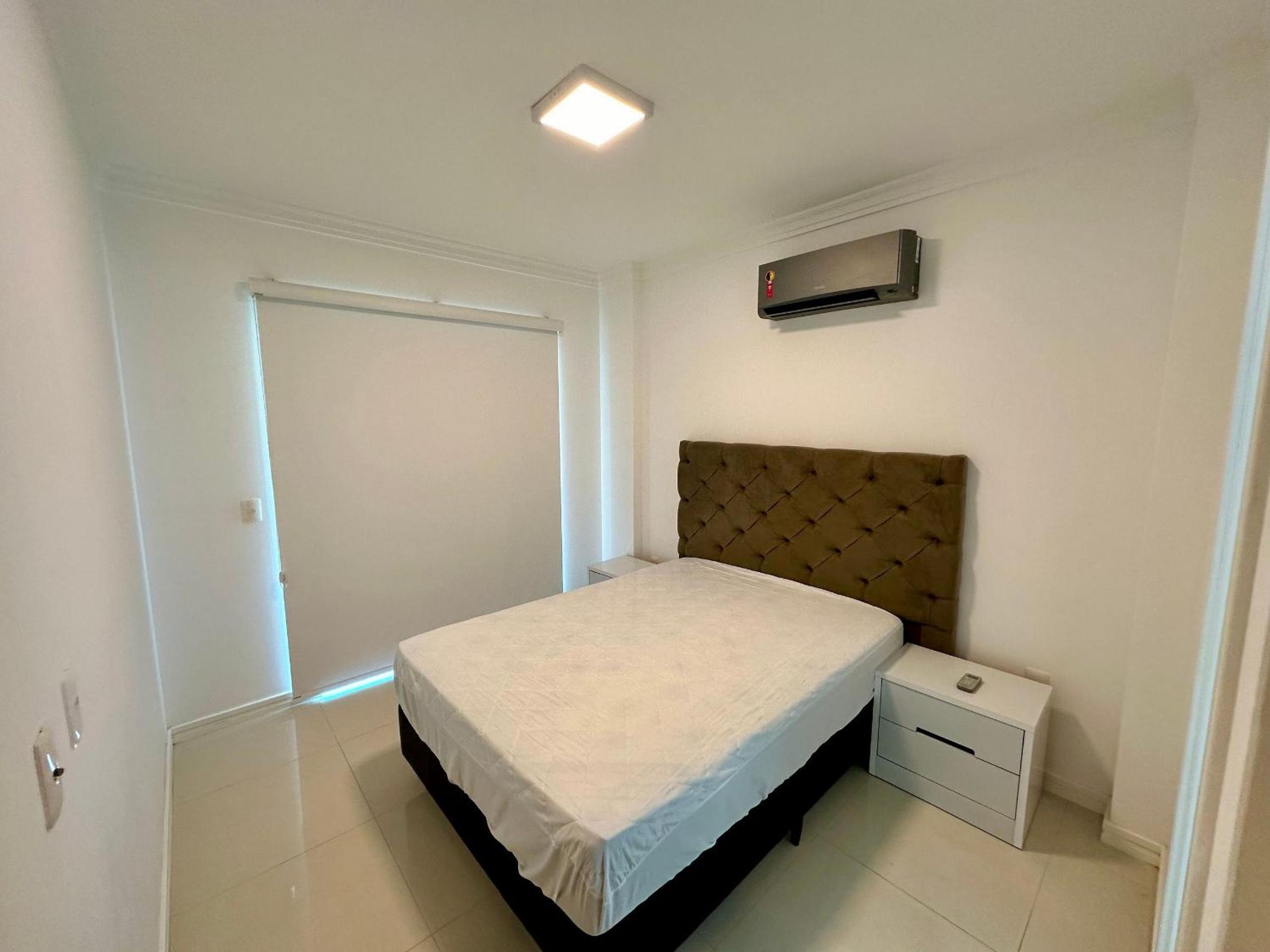 Residencial Ilha do Arvoredo - Praia de 4 Ilhas, próximo ao mar.