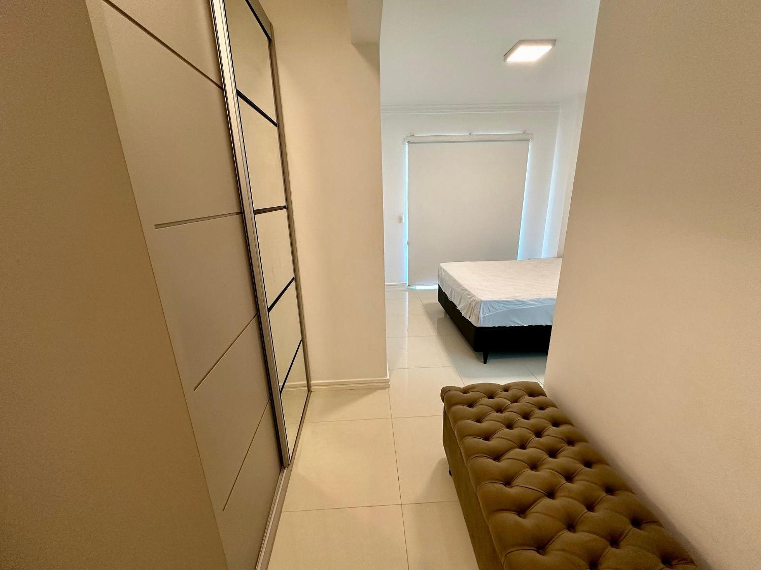 Residencial Ilha do Arvoredo - Praia de 4 Ilhas, próximo ao mar.