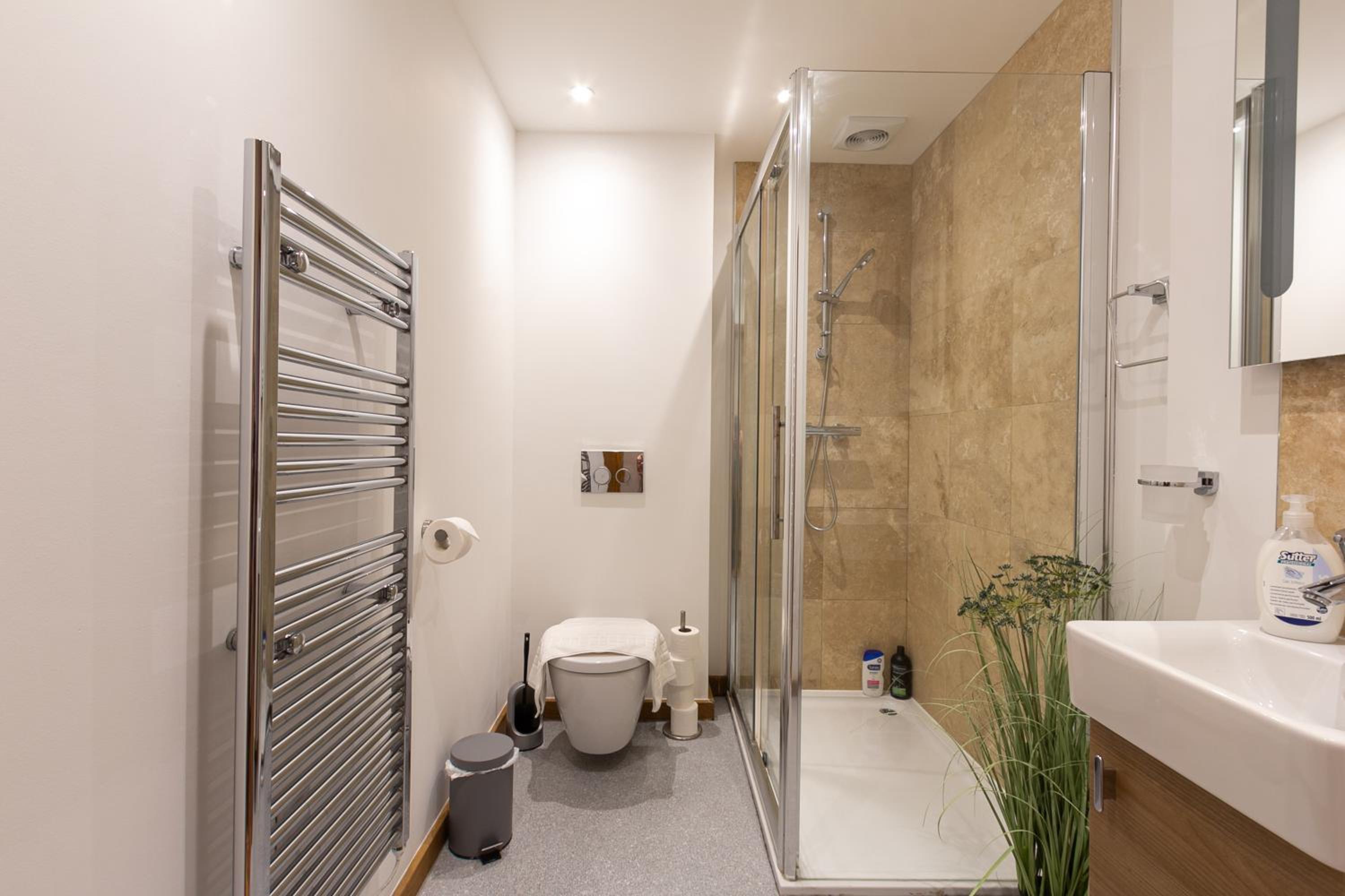 Elegance at the Lanes-3BD view 4