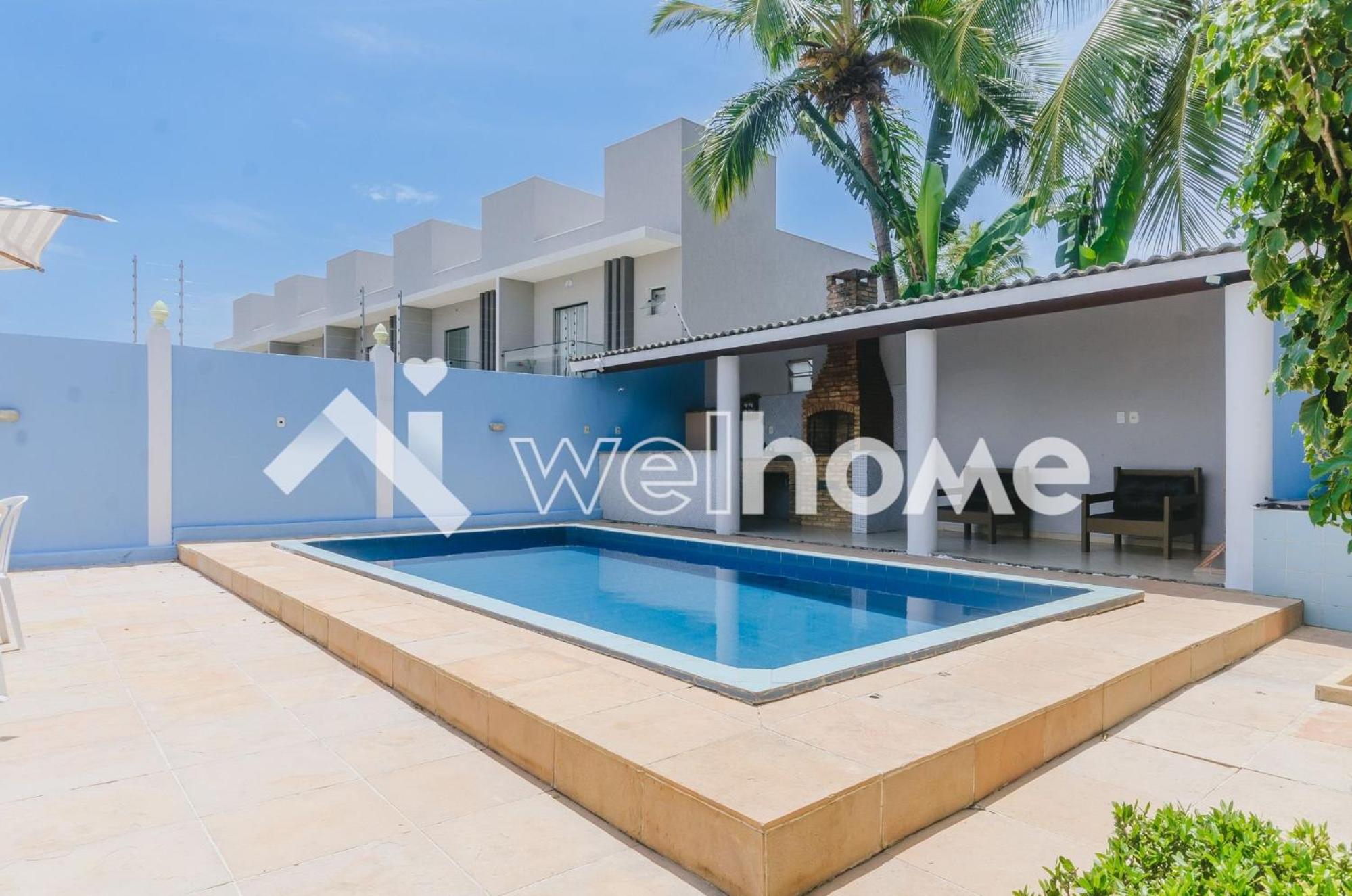 Casa com piscina e churrasqueira em Camaçari