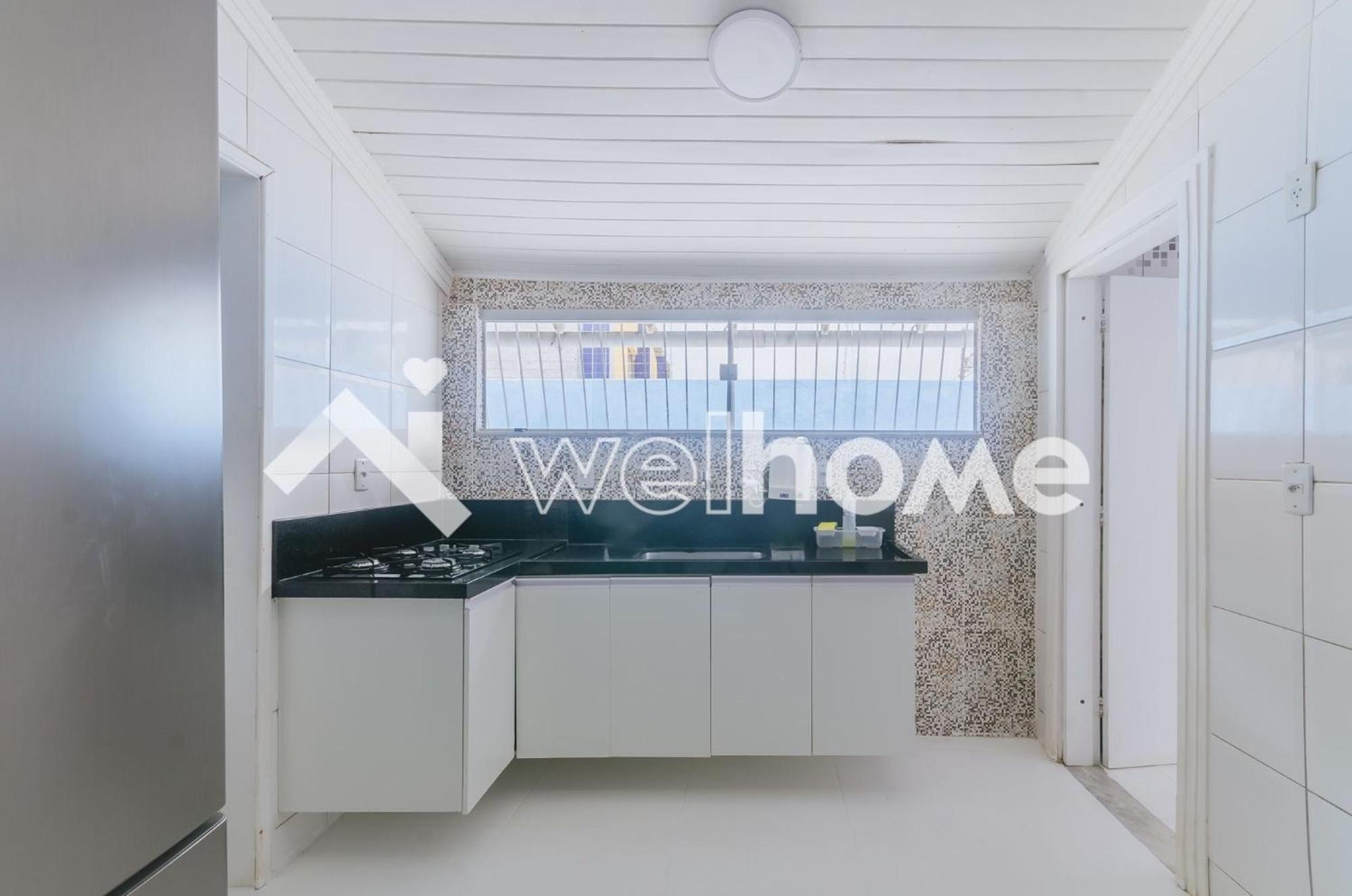 Casa com piscina e churrasqueira em Camaçari