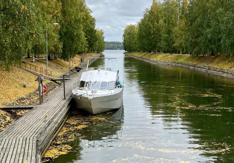 Tyylikäs vene Lahdessa