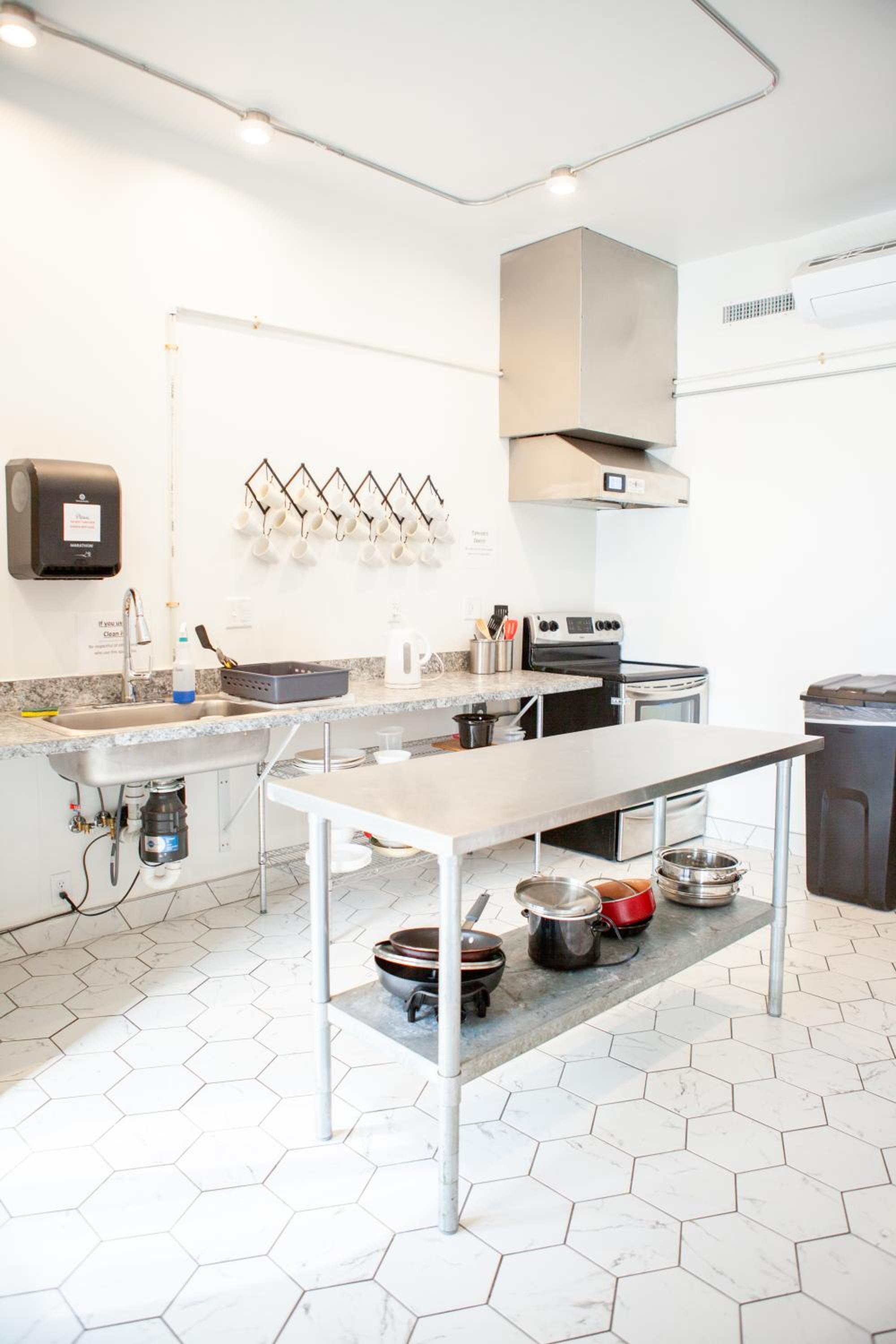11th Avenue Hostel