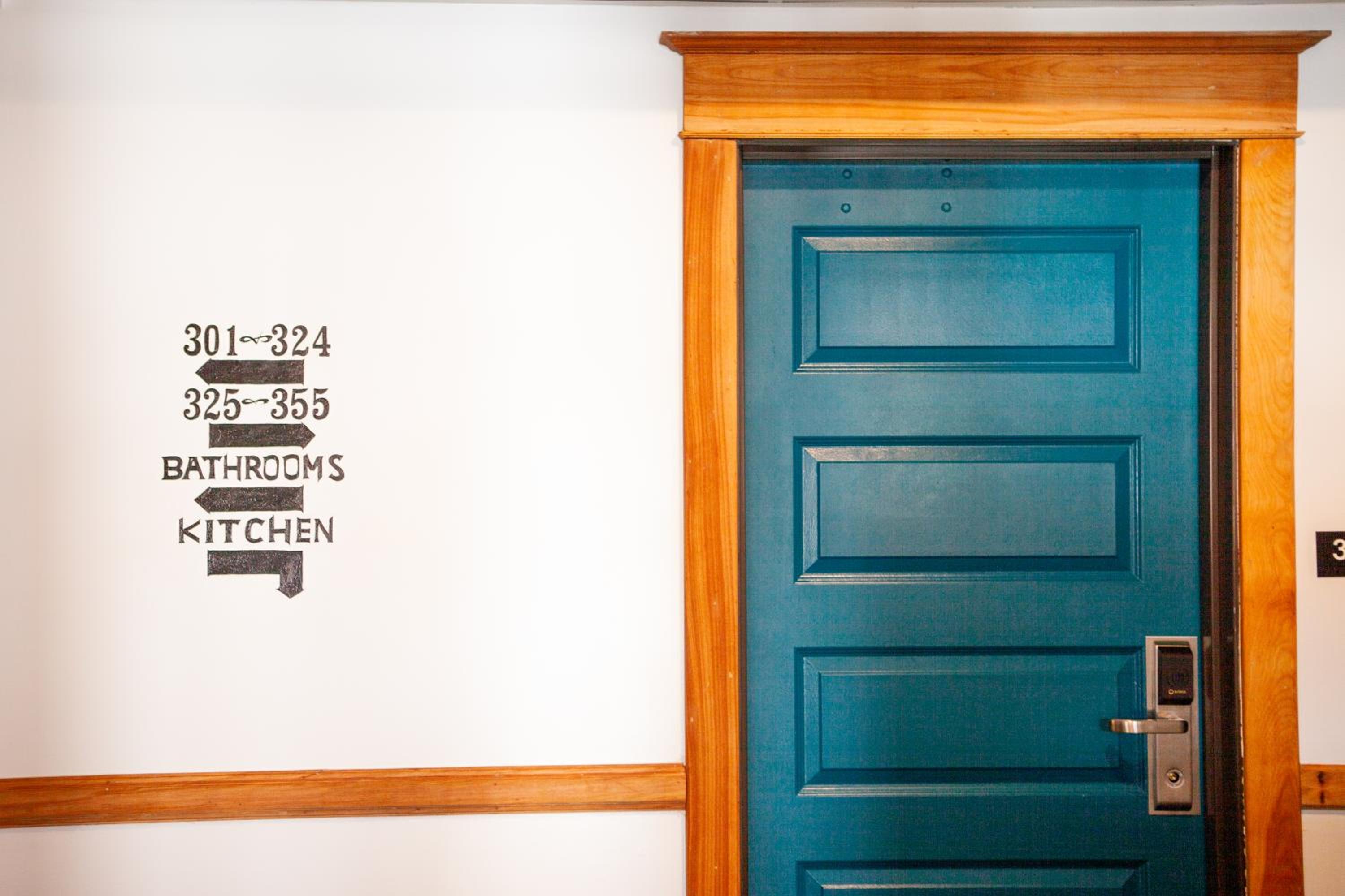 11th Avenue Hostel