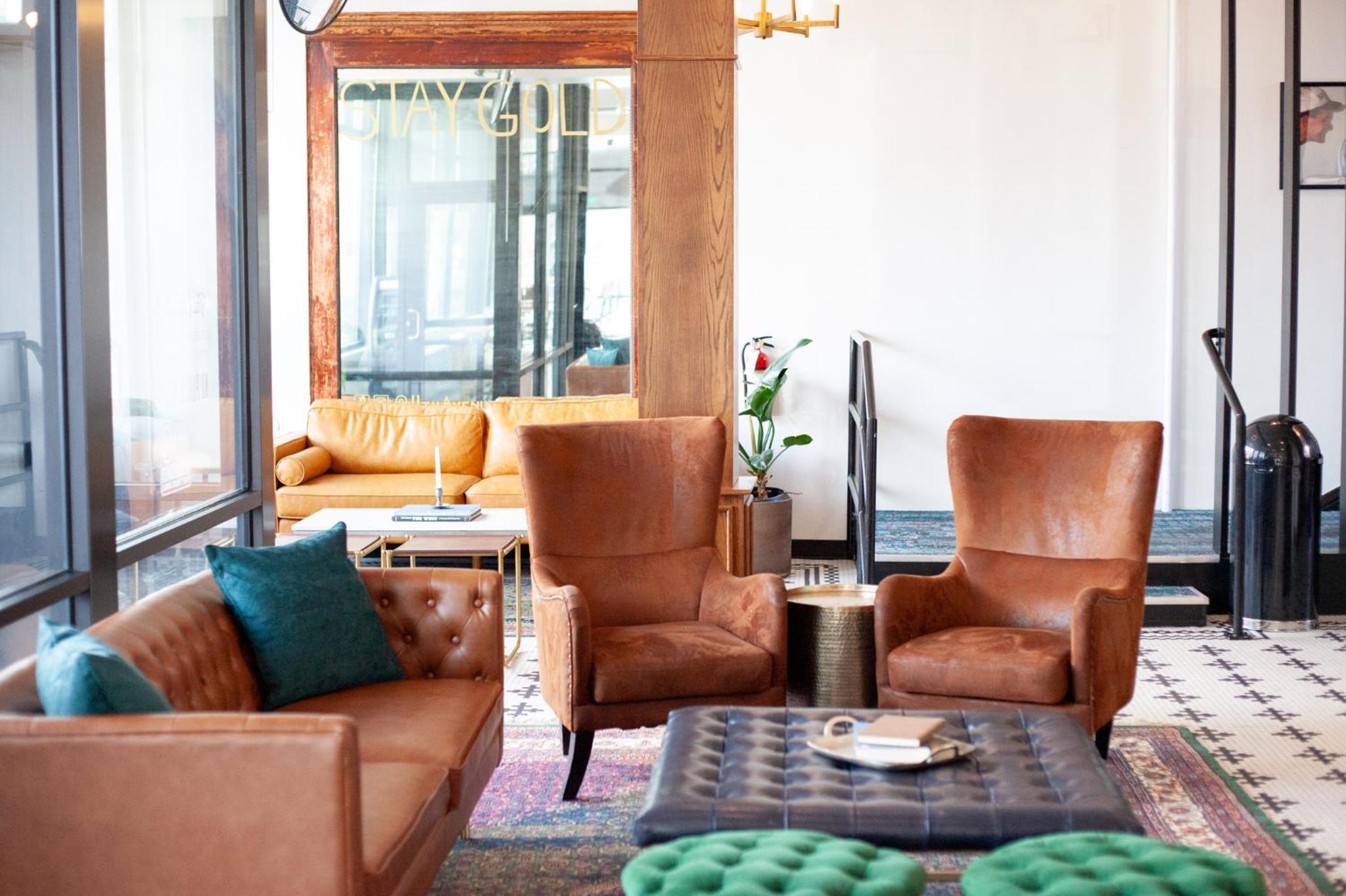 11th Avenue Hostel