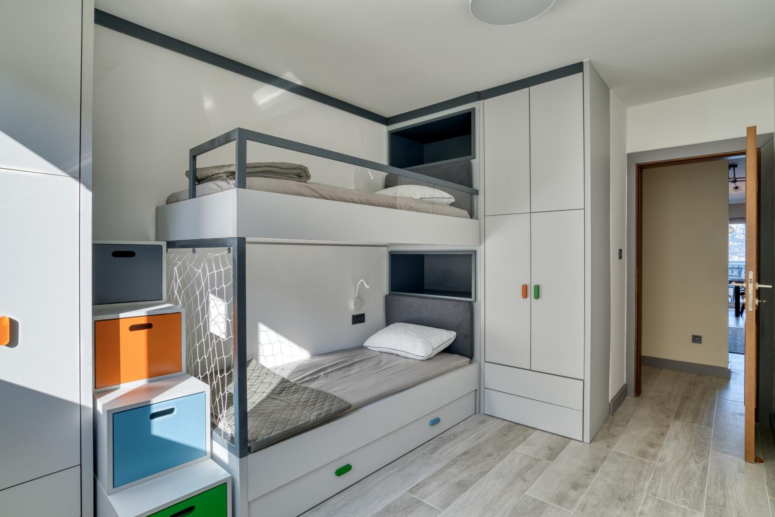 Luxurious 3-Bedroom Apartment by MN Property view 4