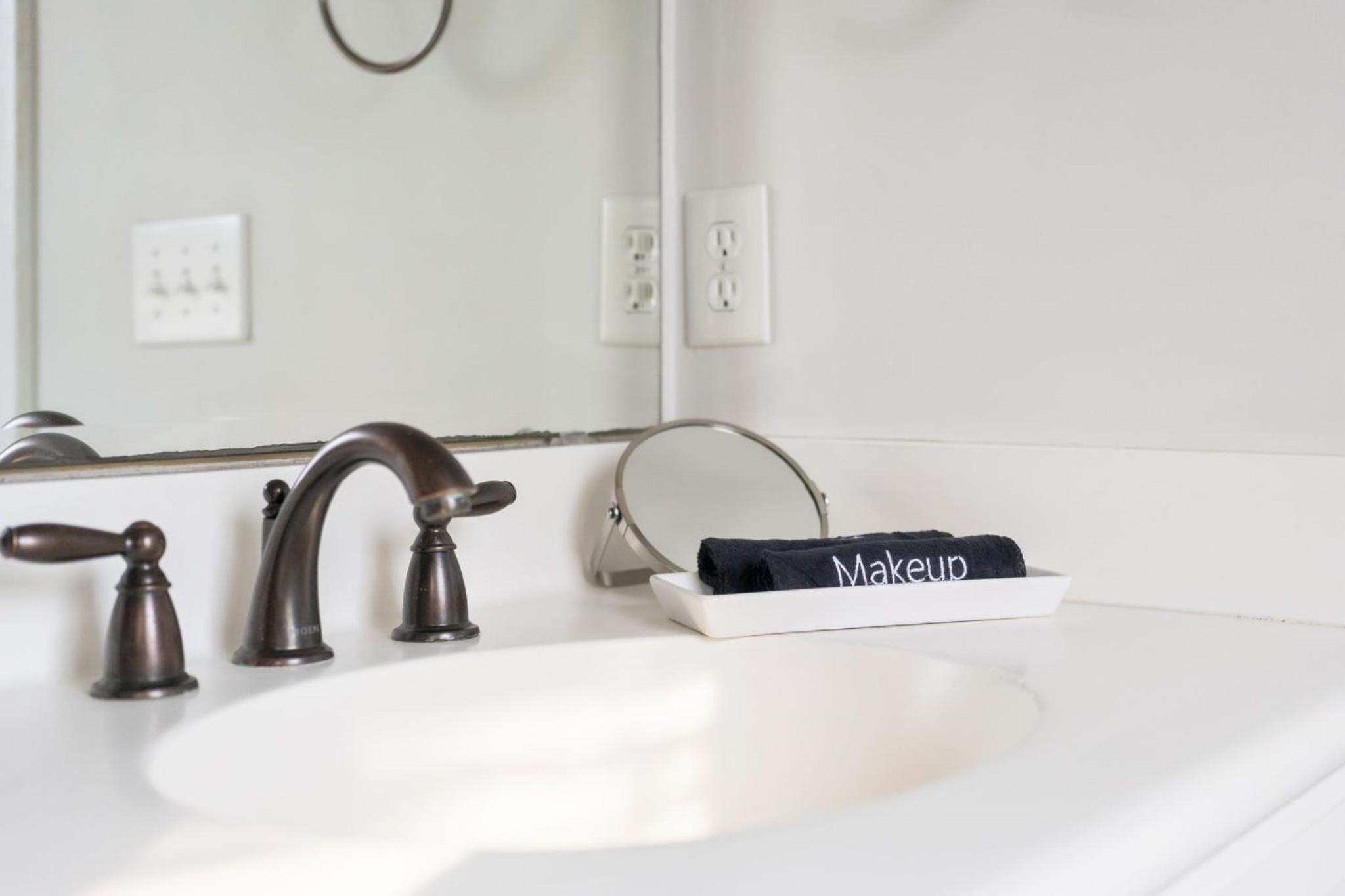 Downtown Wilmington Home ~ Pet Friendly