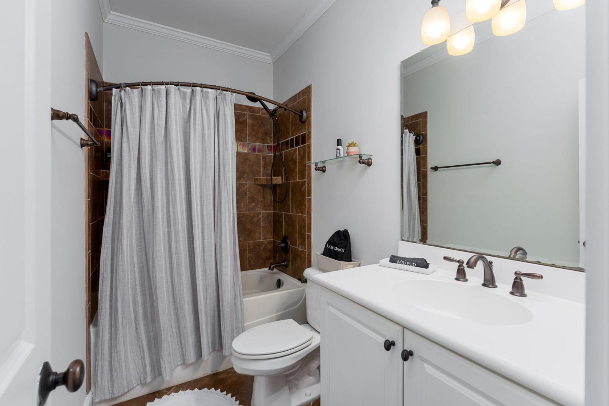 Downtown Wilmington Home ~ Pet Friendly
