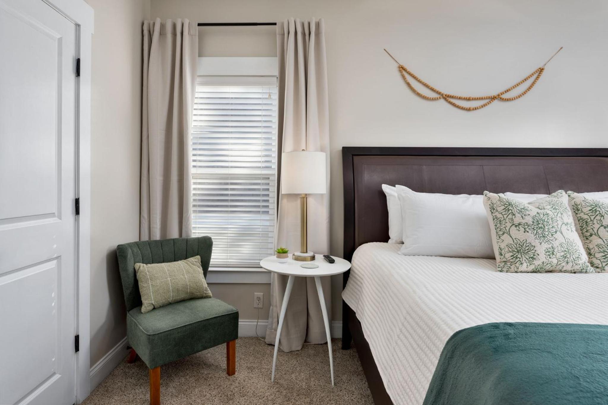 Downtown Wilmington Home ~ Pet Friendly