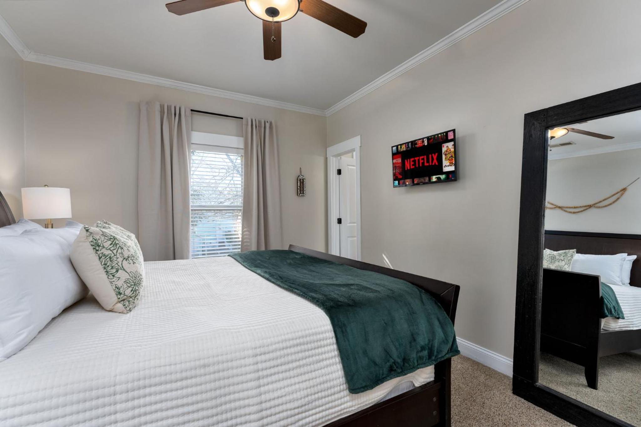 Downtown Wilmington Home ~ Pet Friendly