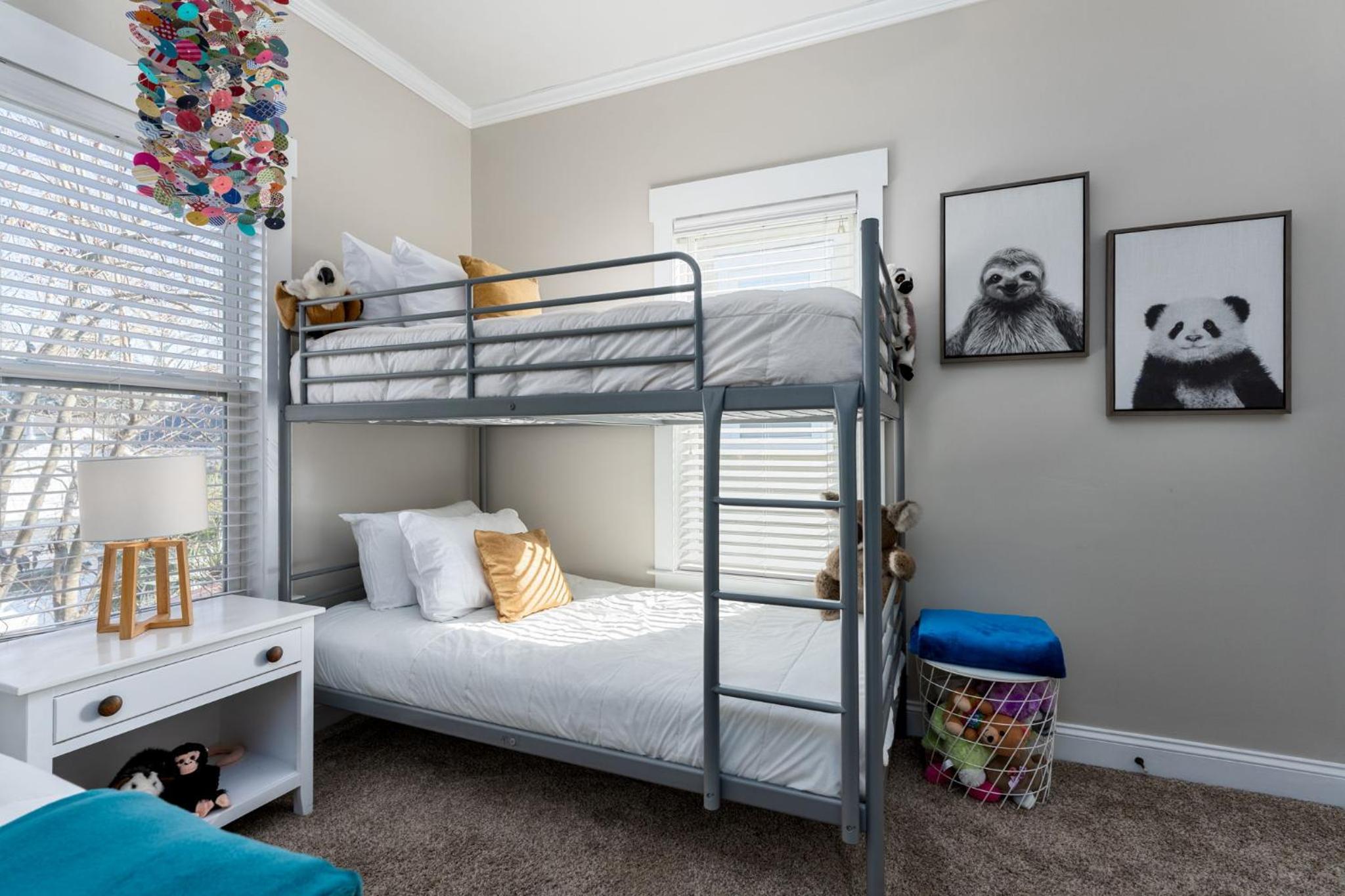 Downtown Wilmington Home ~ Pet Friendly