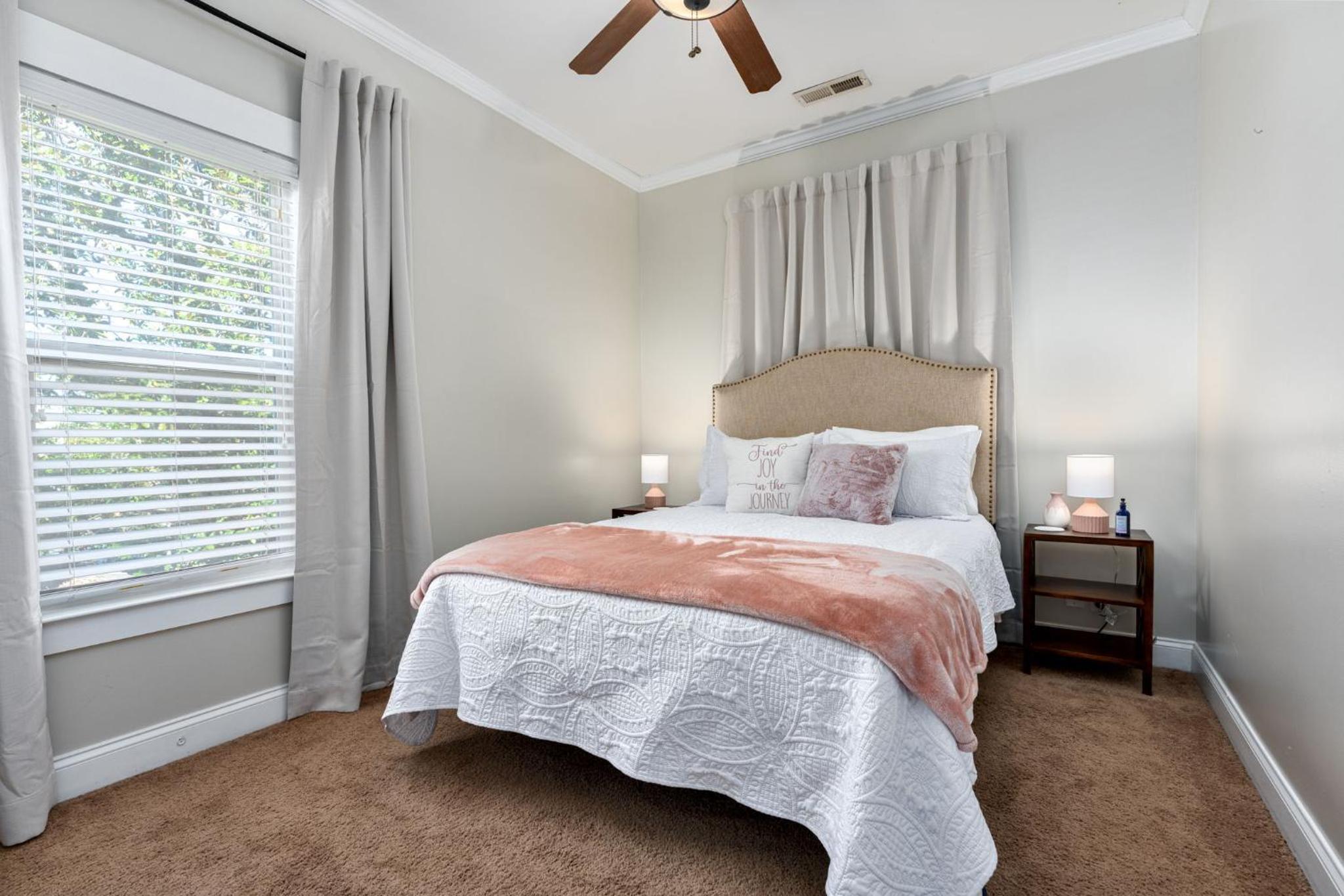 Downtown Wilmington Home ~ Pet Friendly