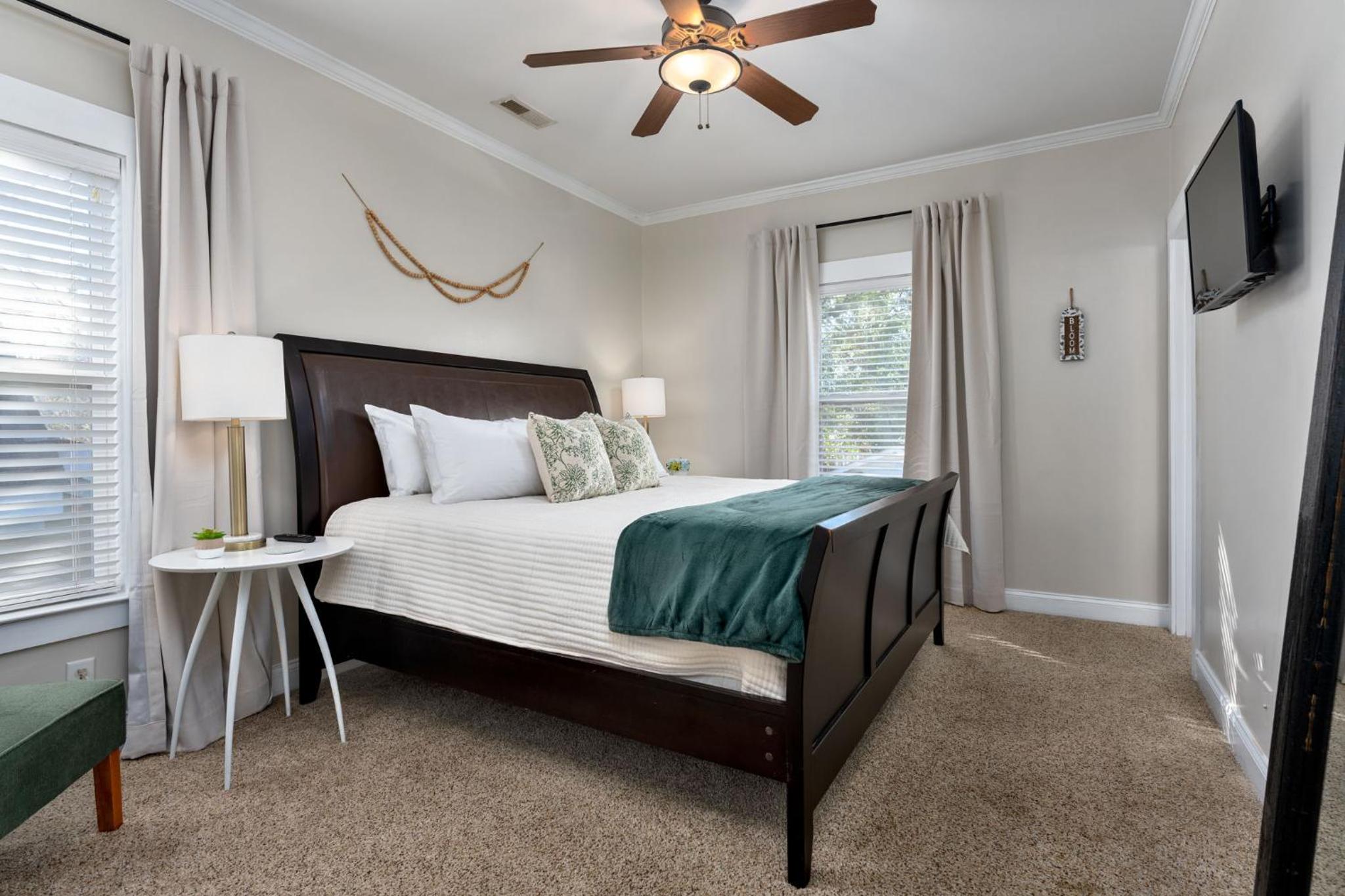 Downtown Wilmington Home ~ Pet Friendly